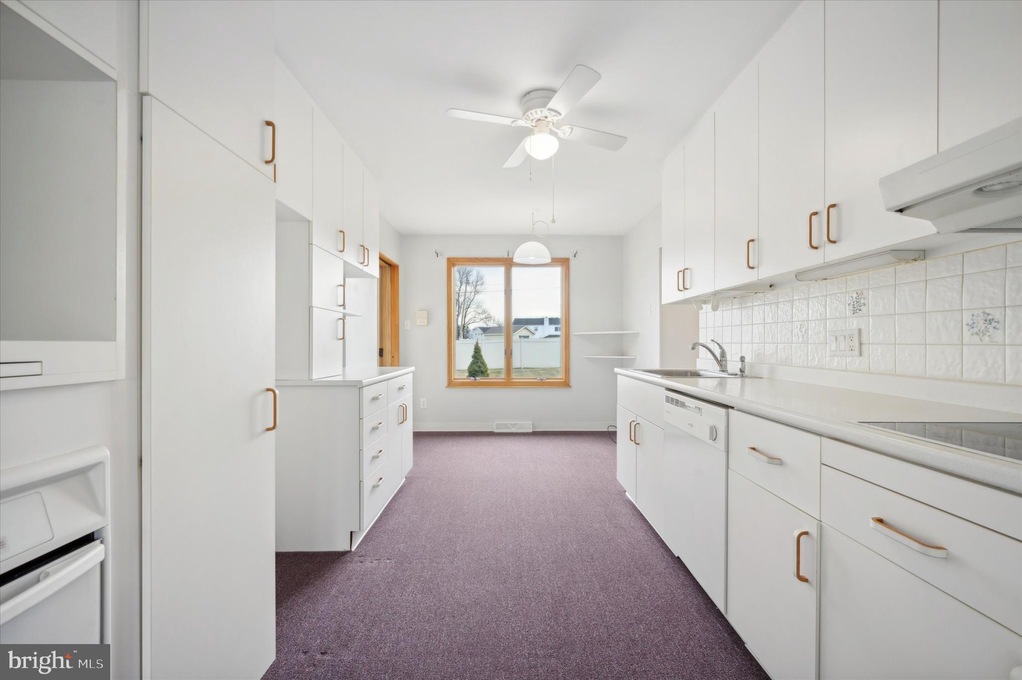 MEADOW WOOD - Residential