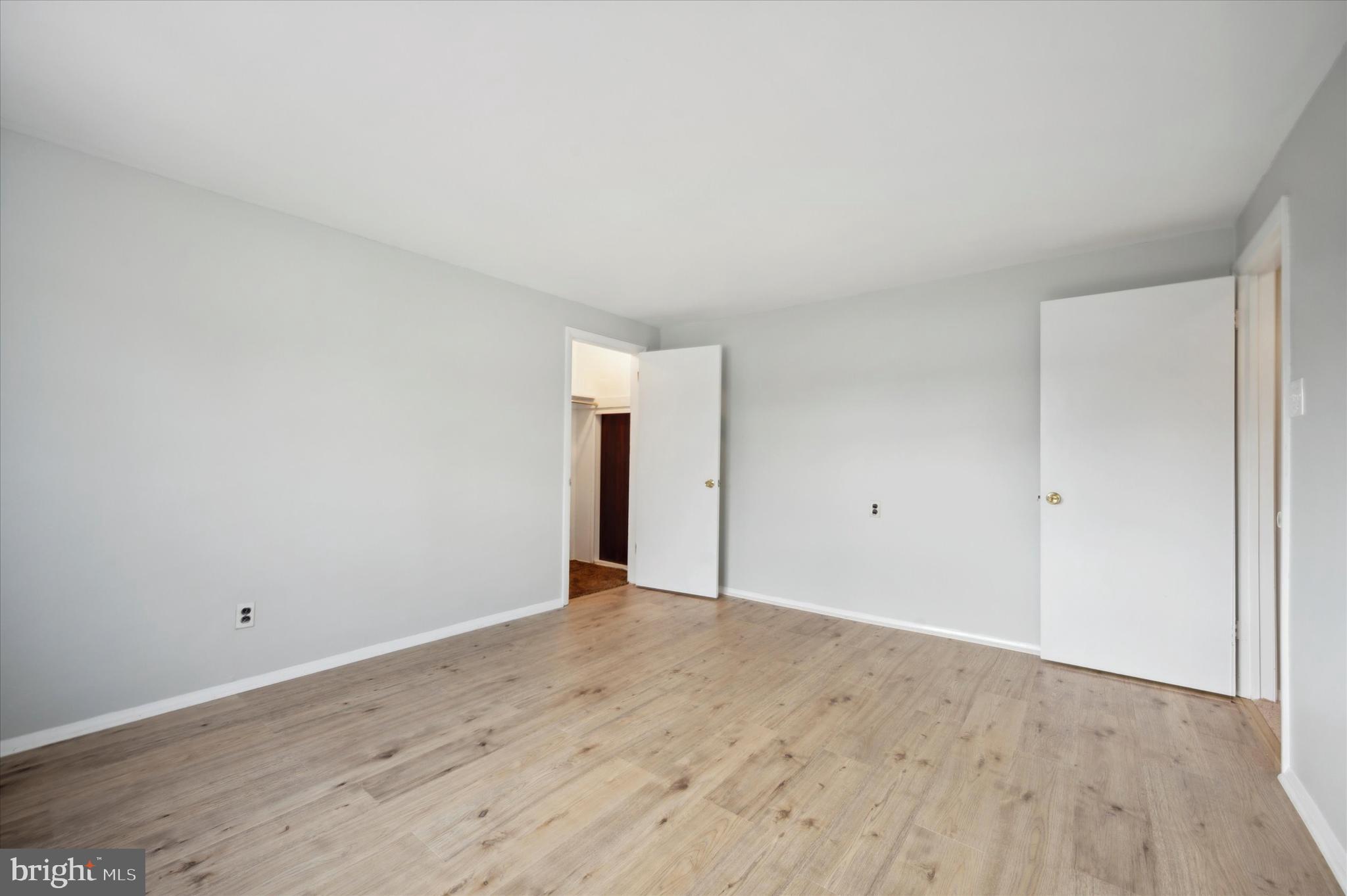MEADOW WOOD - Residential