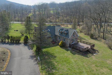 4325 LEHNENBERG ROAD RIEGELSVILLE PA 18077