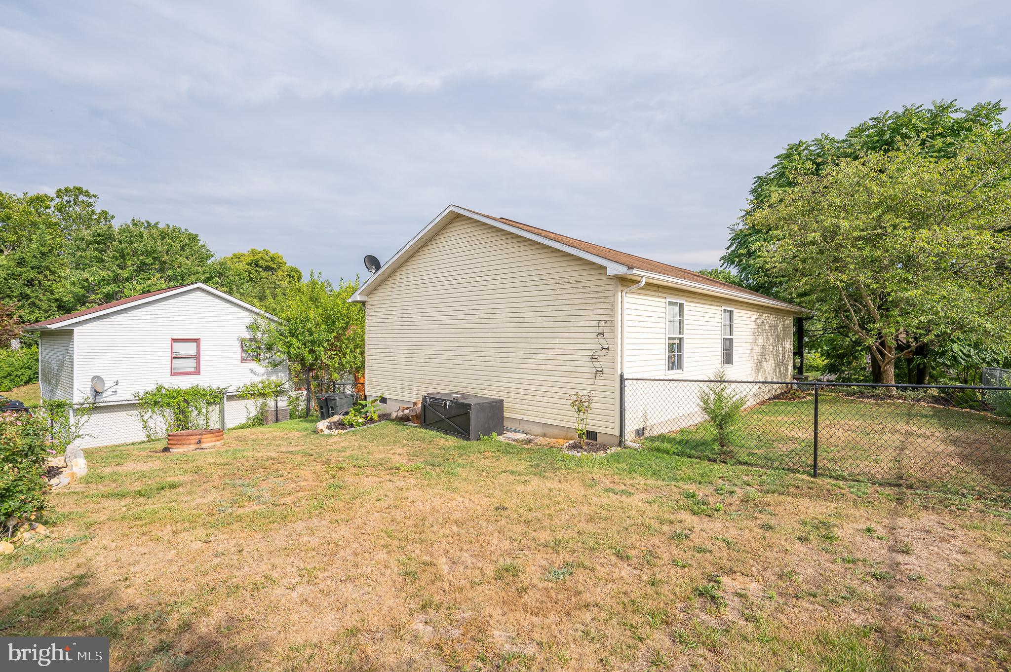 PATRICK HENRY ESTATES - Residential