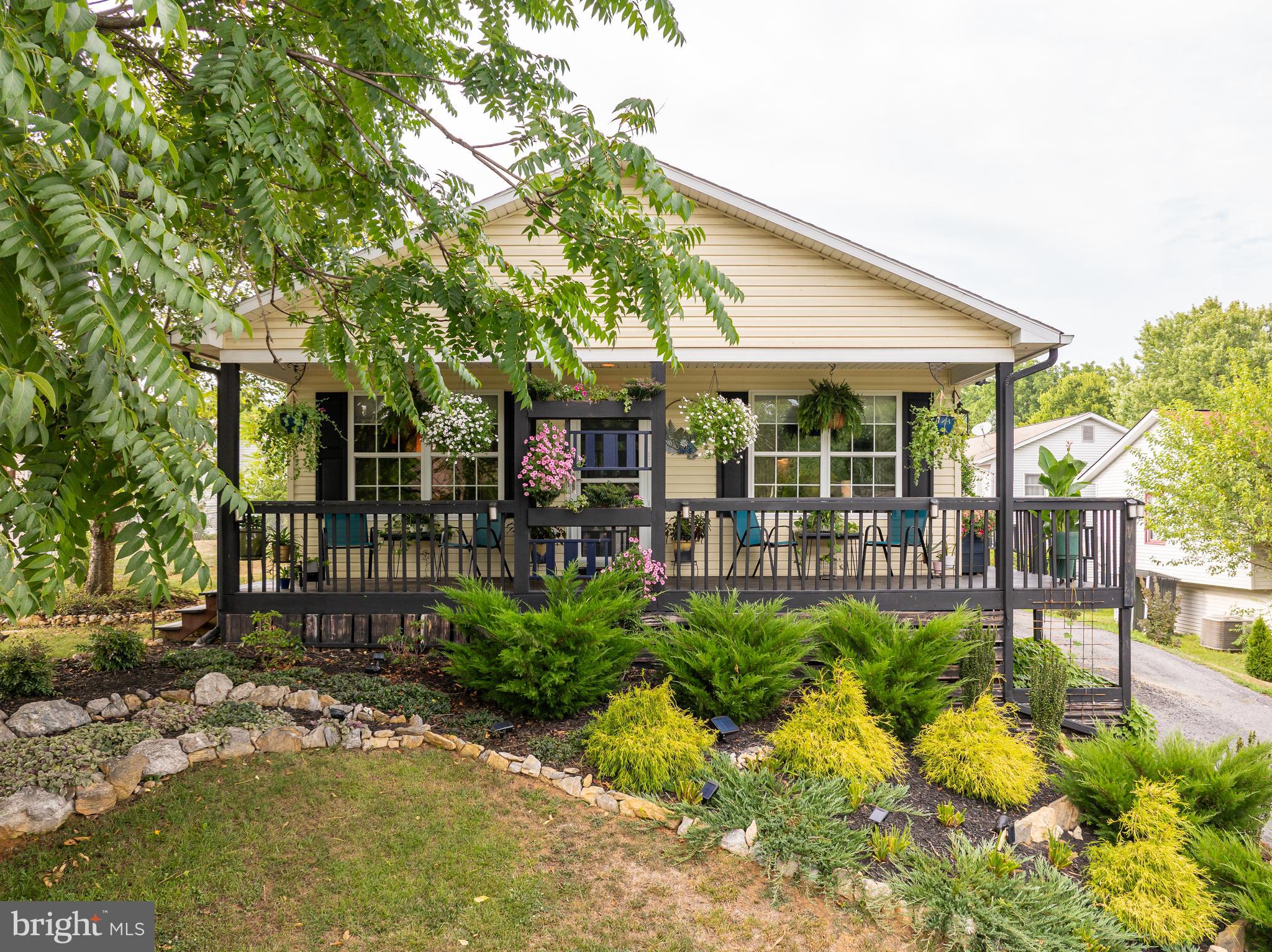 PATRICK HENRY ESTATES - Residential