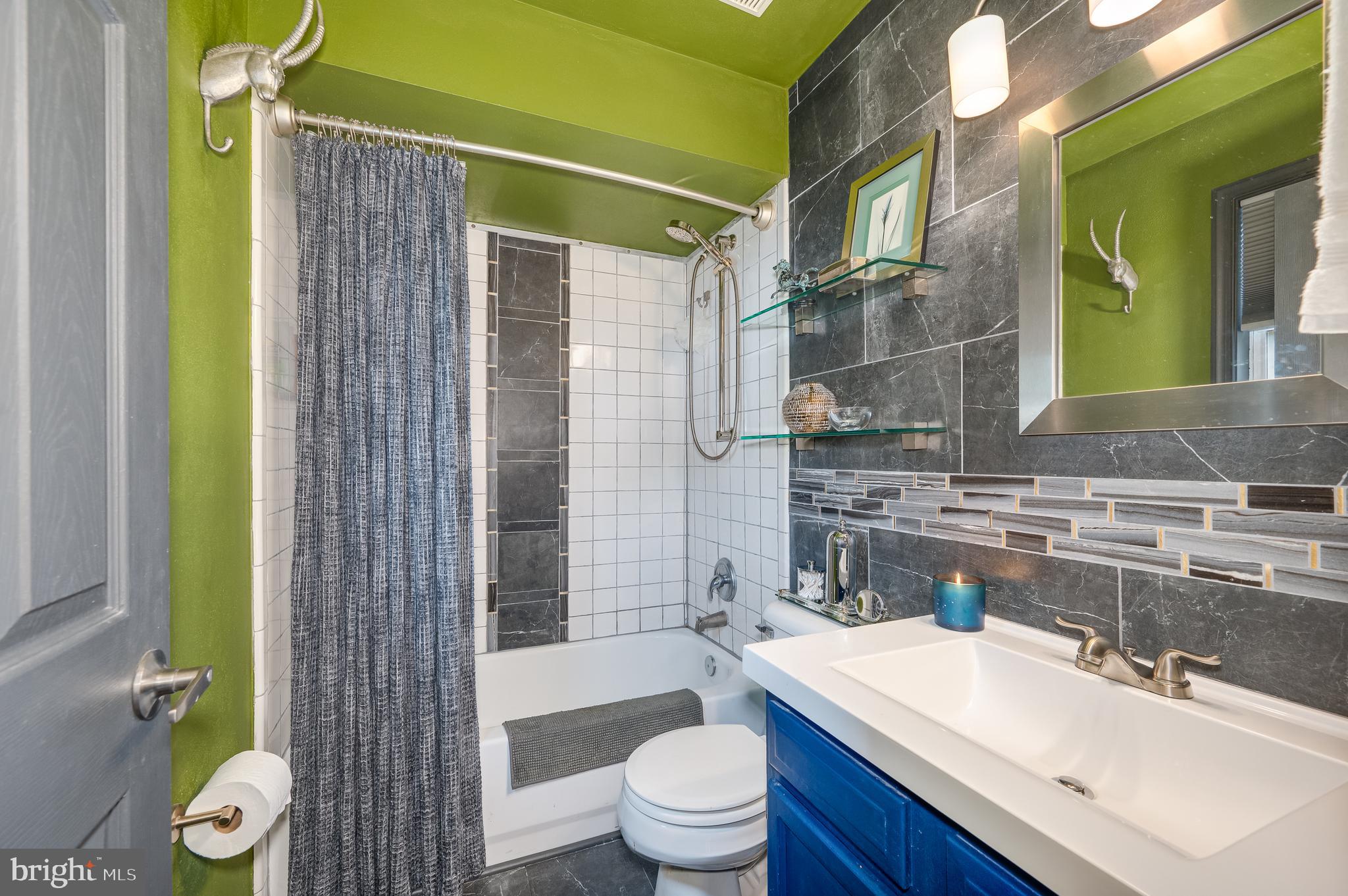 PATRICK HENRY ESTATES - Residential