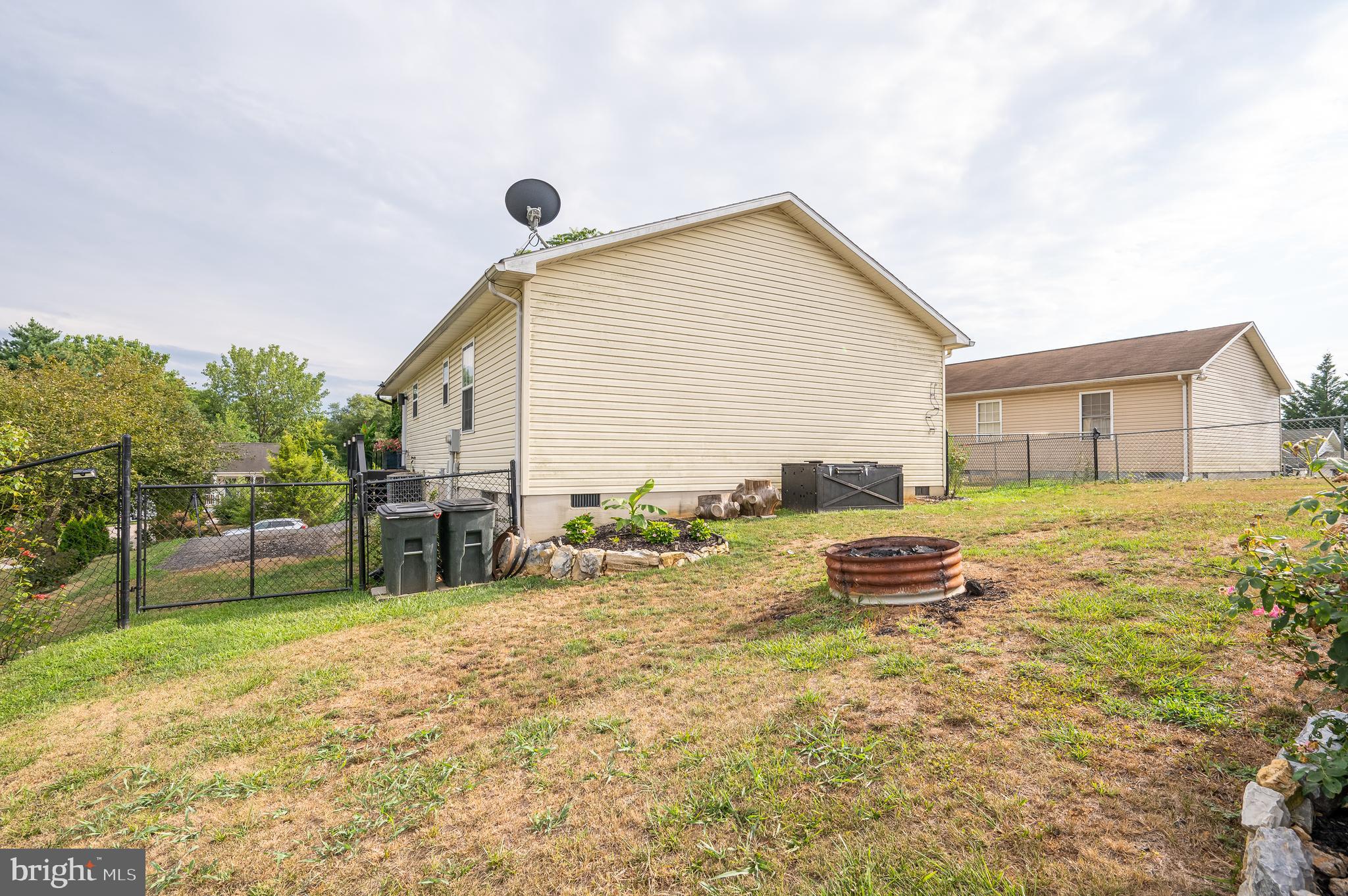 PATRICK HENRY ESTATES - Residential