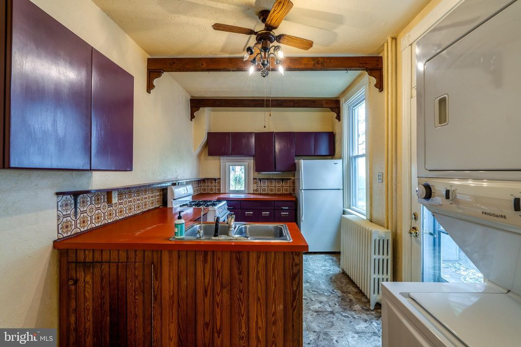 Photo of 524 Howard Avenue, LANCASTER, PA 17602 (MLS # PALA2078510)