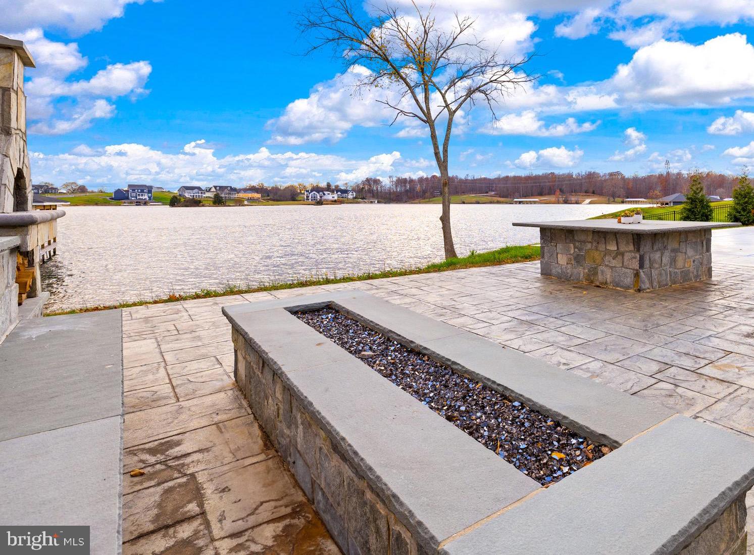 ELK CREEK LANDING - Residential