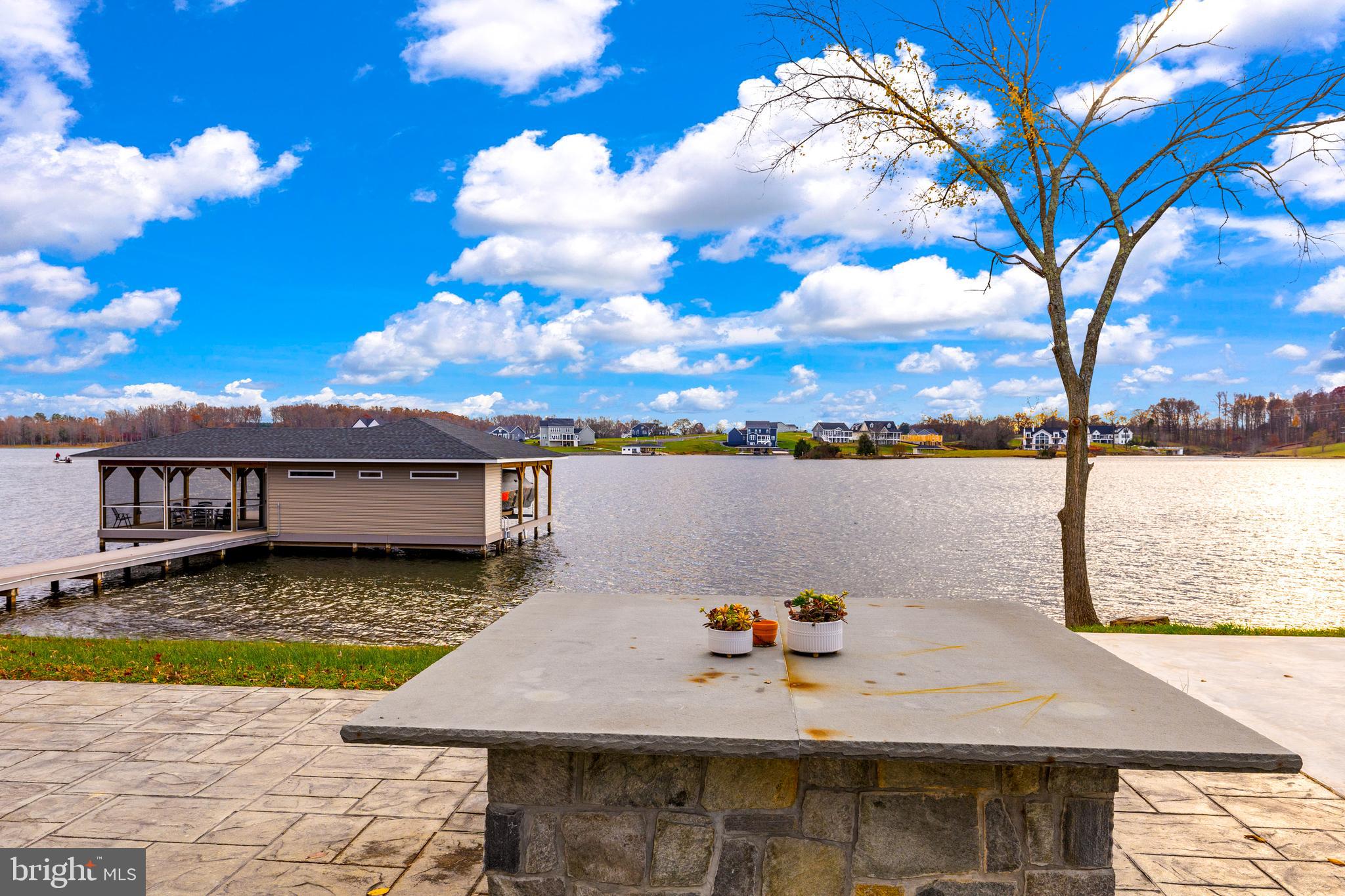 ELK CREEK LANDING - Residential