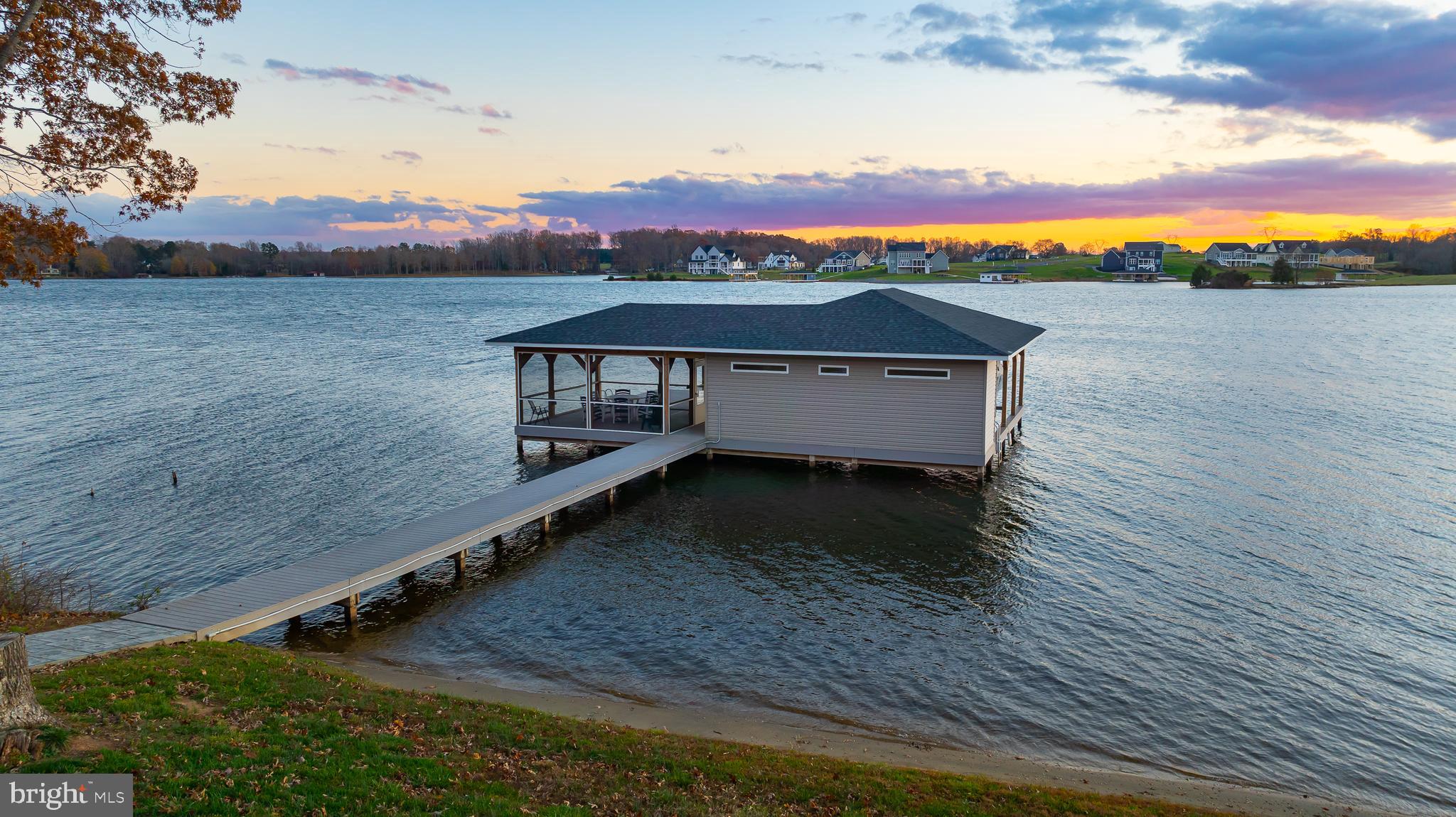 ELK CREEK LANDING - Residential