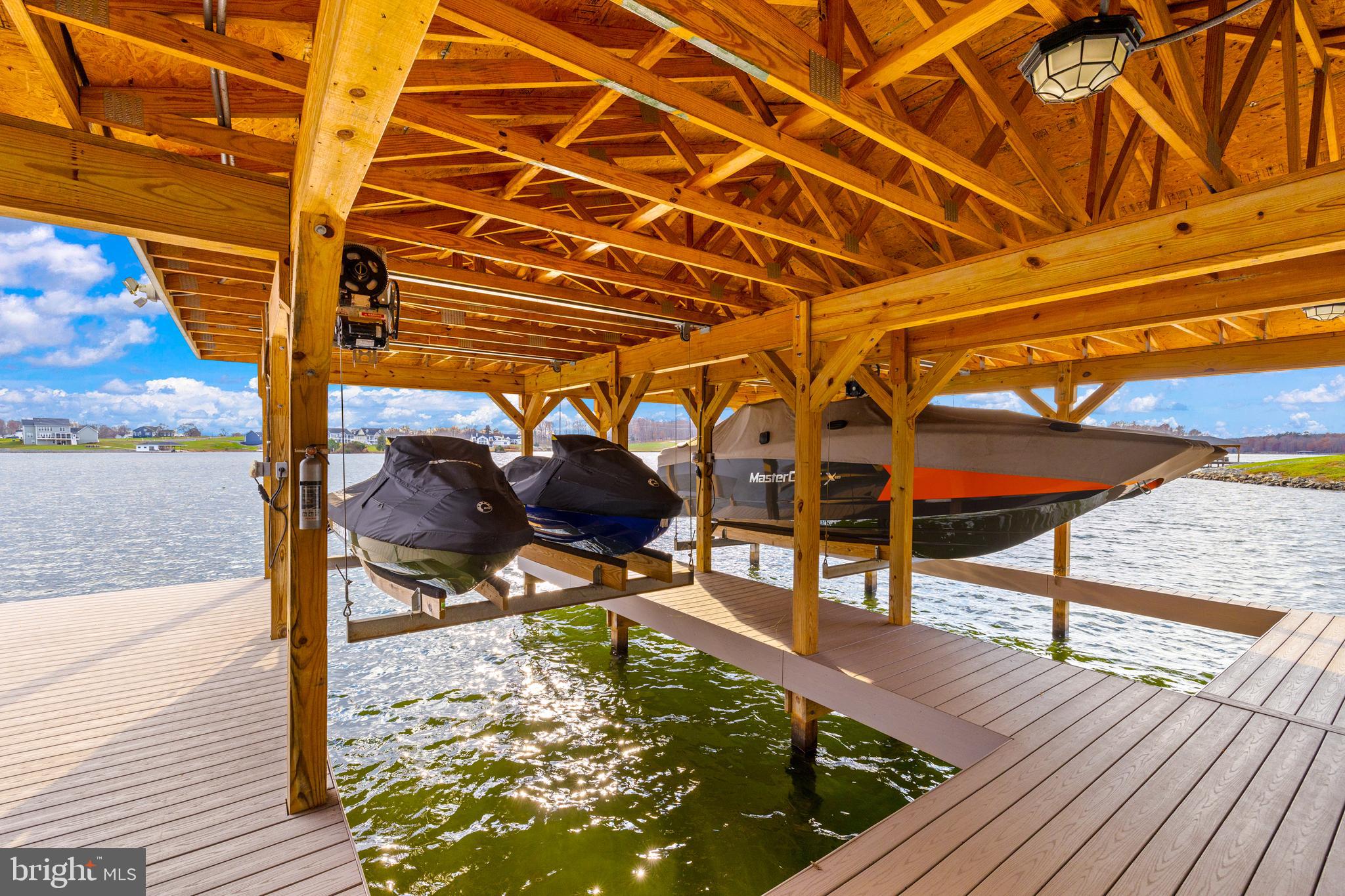 ELK CREEK LANDING - Residential