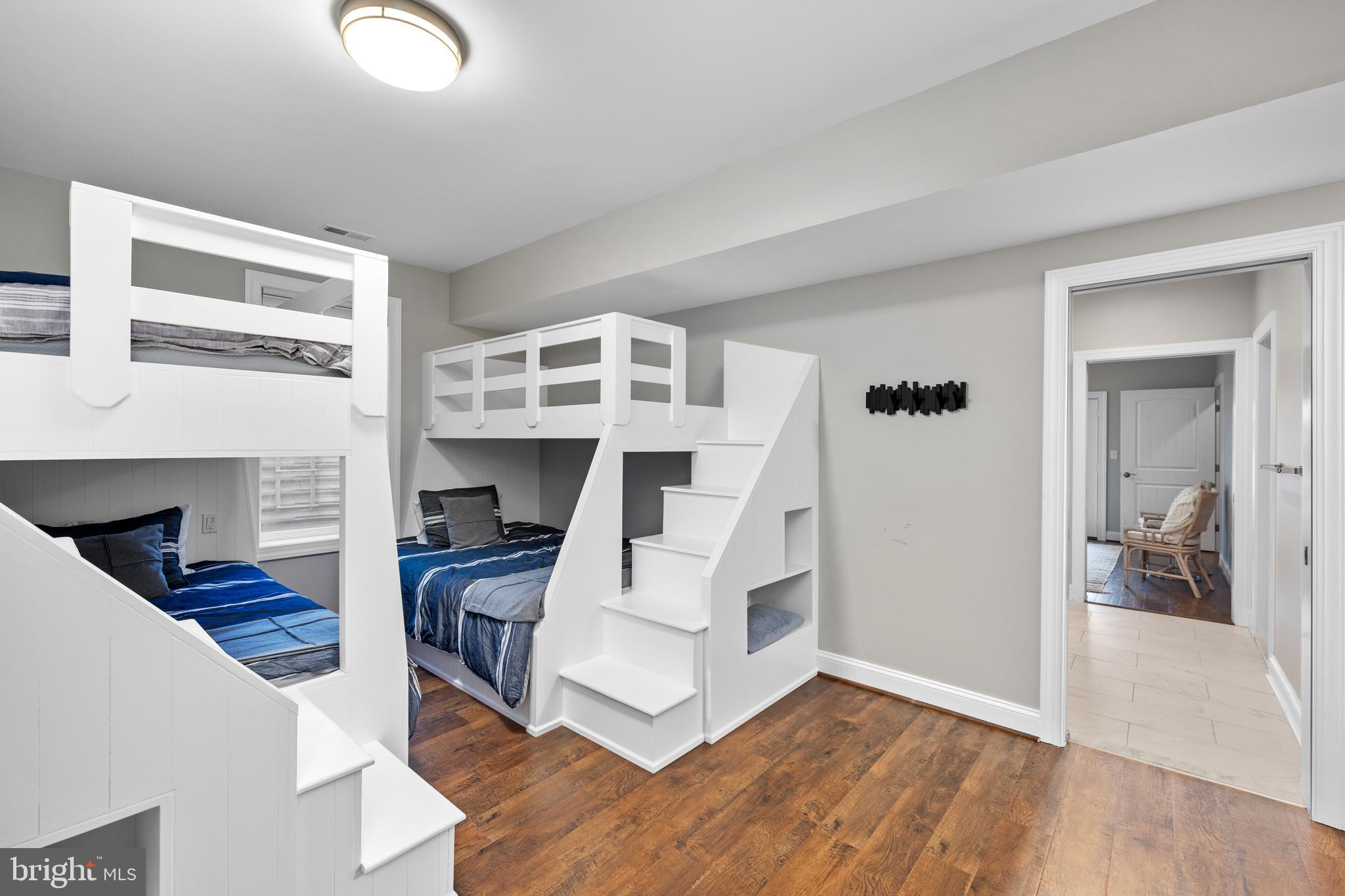 ELK CREEK LANDING - Residential