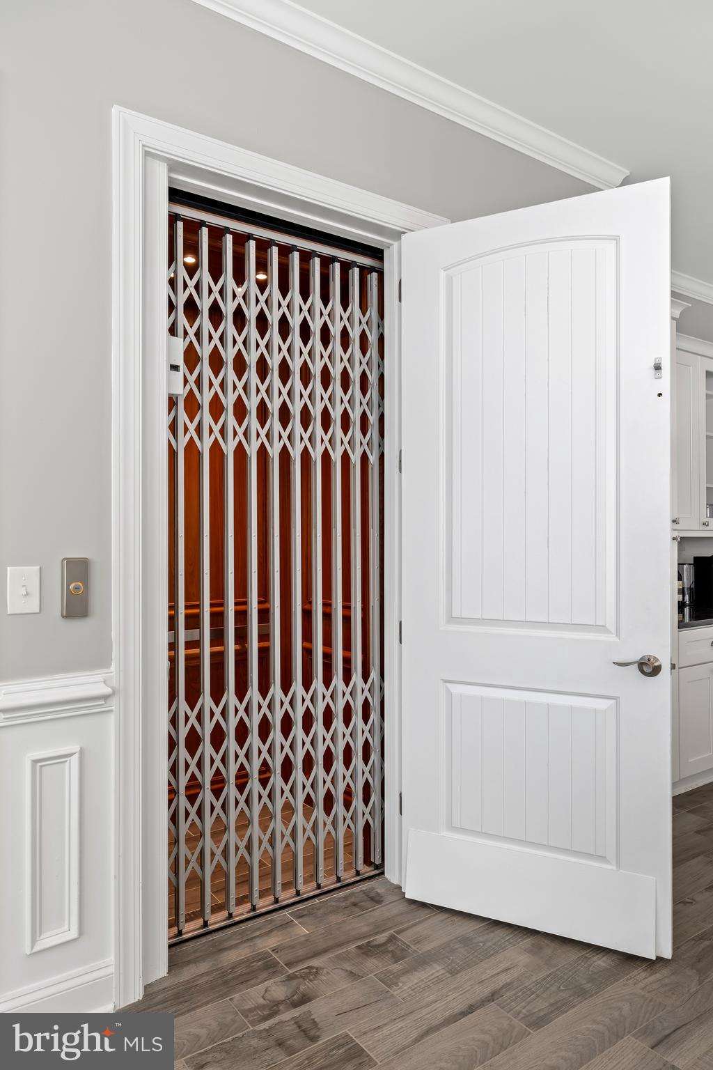 ELK CREEK LANDING - Residential