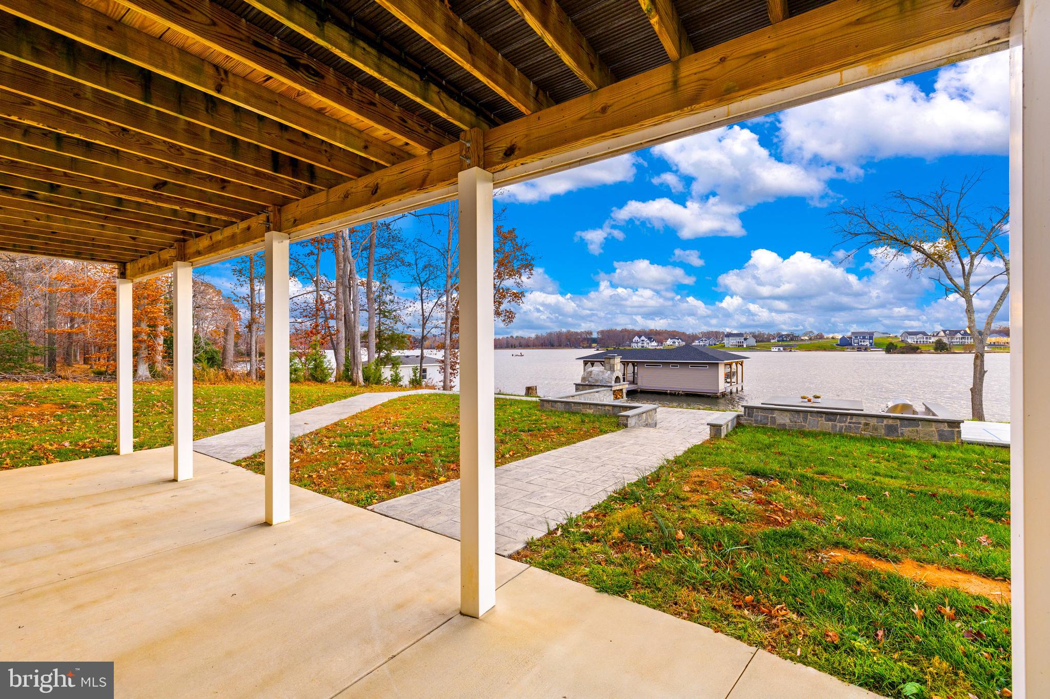 ELK CREEK LANDING - Residential