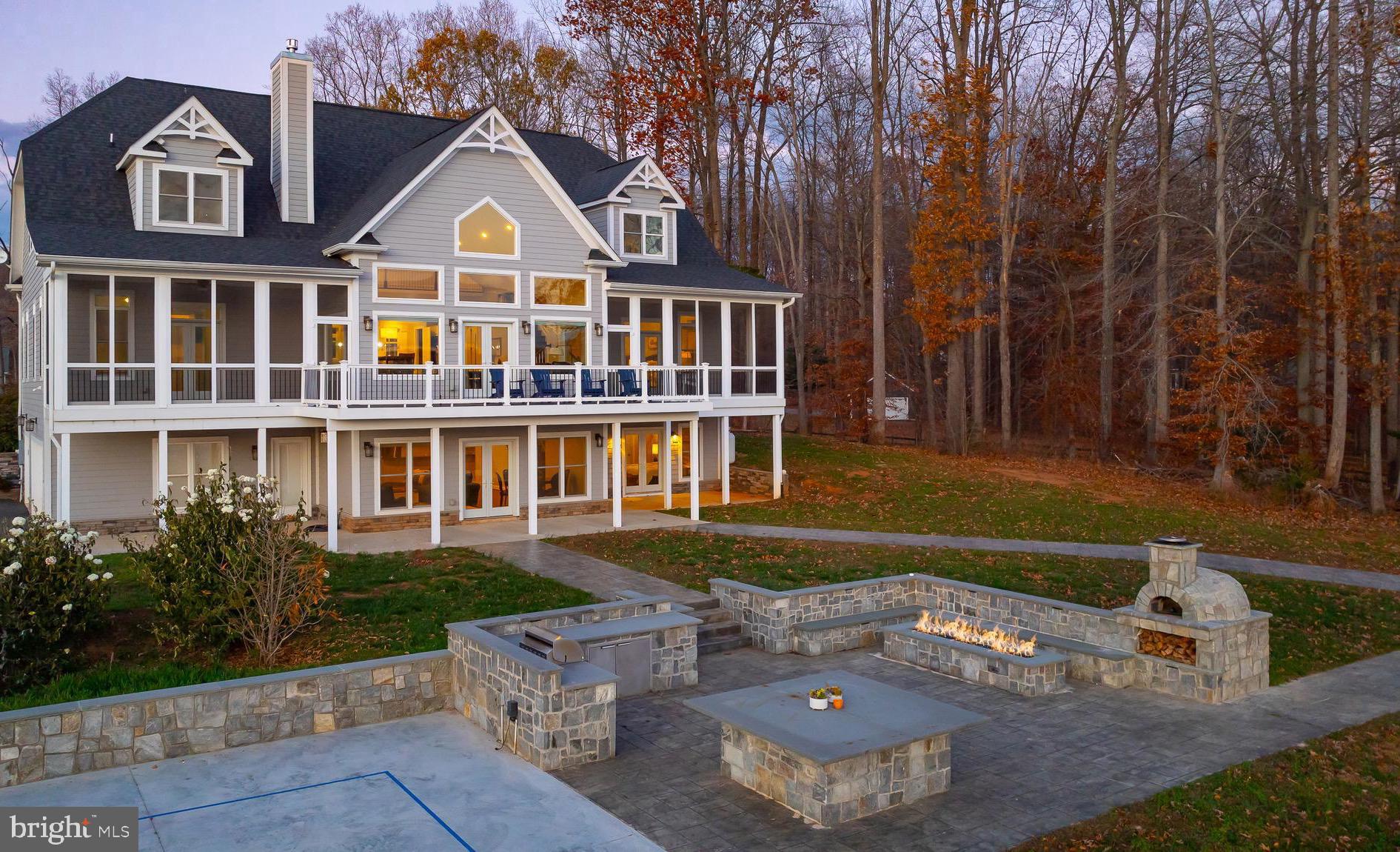 ELK CREEK LANDING - Residential