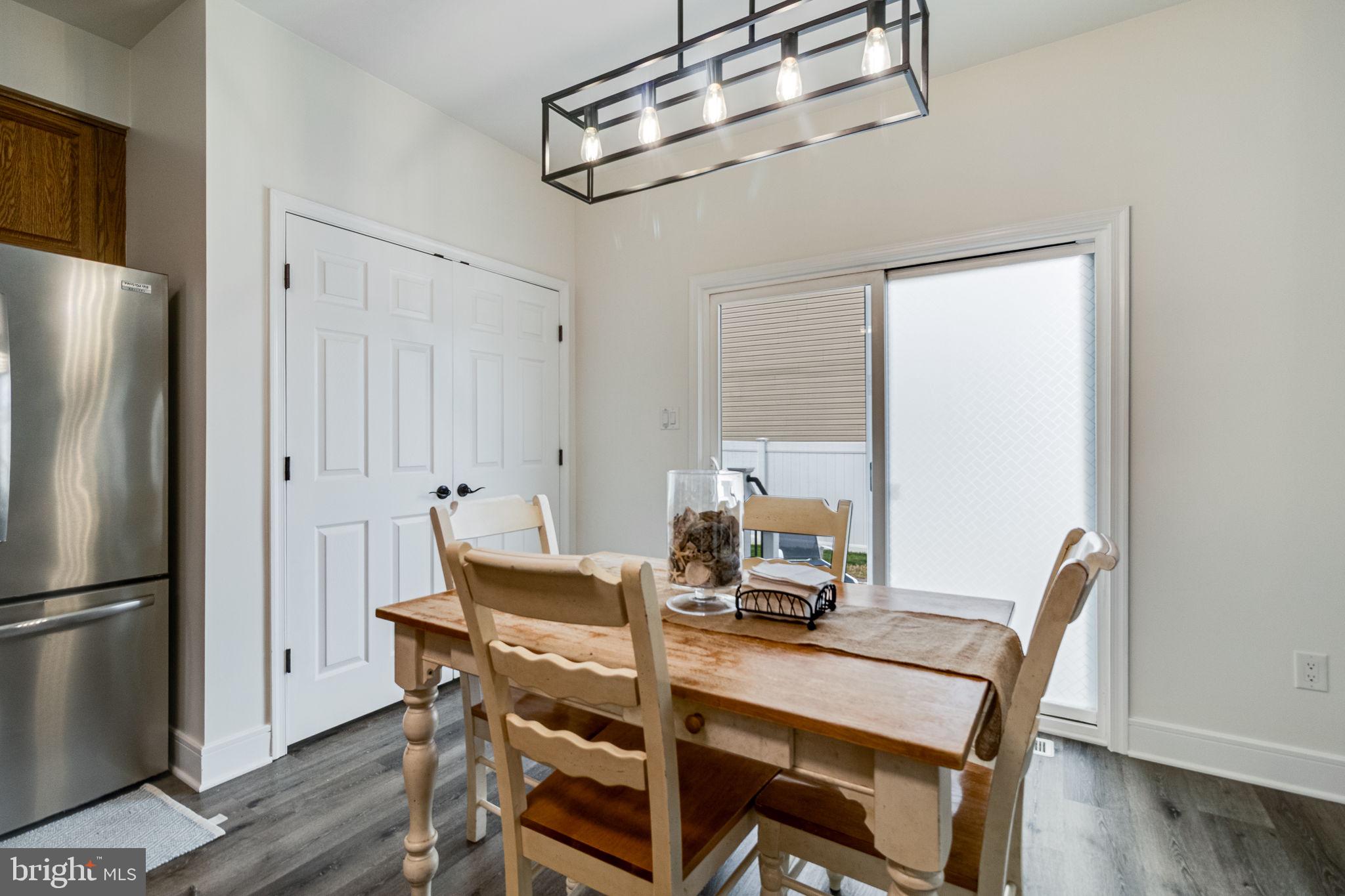 MEADOW LAKE - Residential