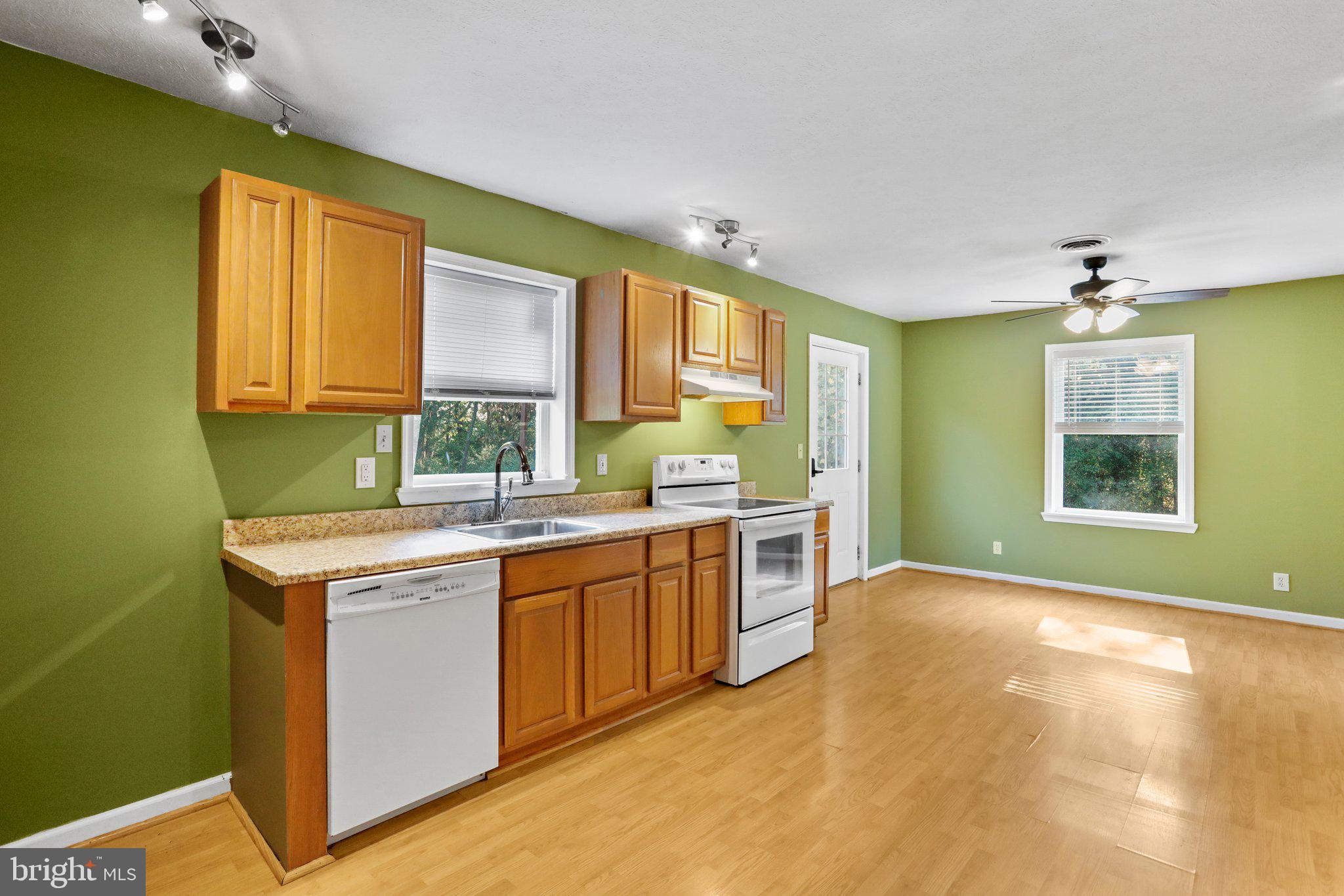 COOLFONT AT SLEEPY CREEK - Residential