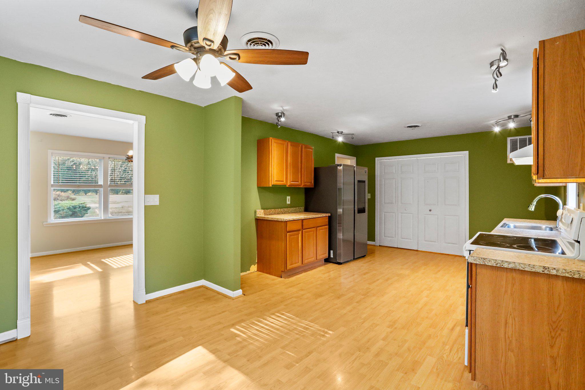 COOLFONT AT SLEEPY CREEK - Residential