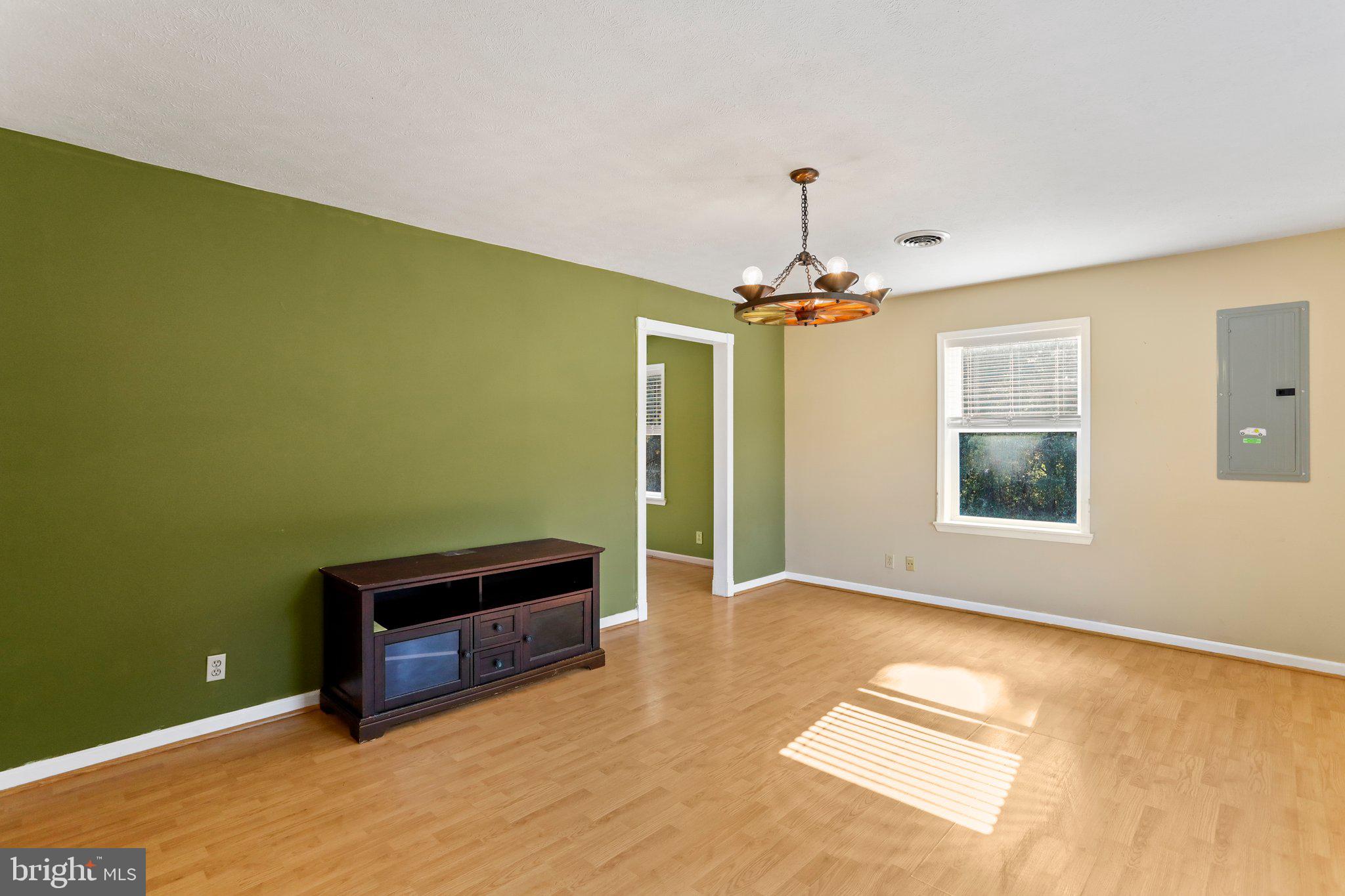 COOLFONT AT SLEEPY CREEK - Residential