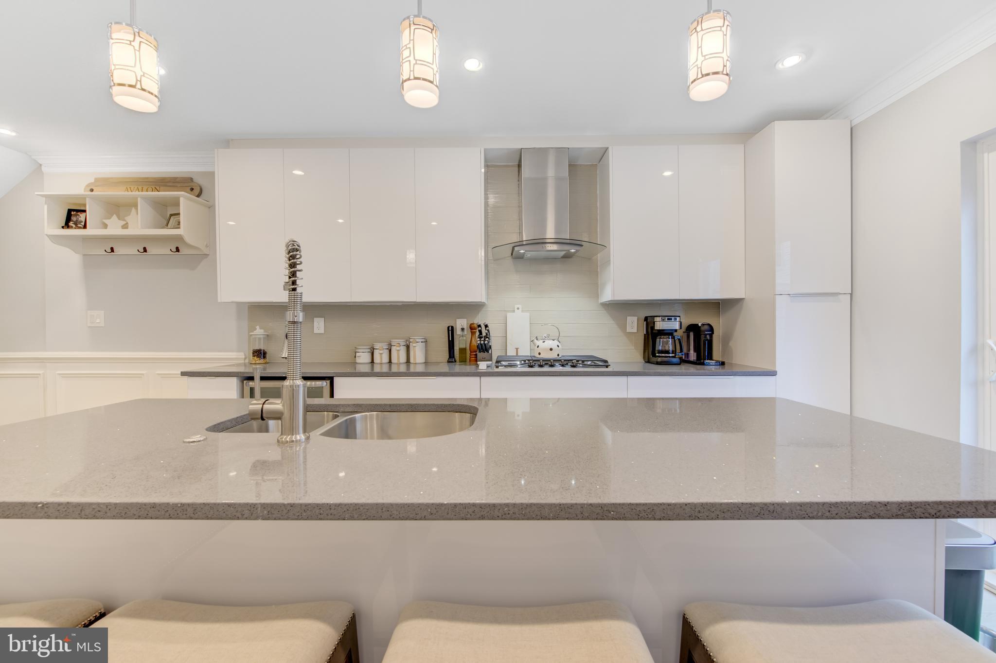 POINT BREEZE - Residential