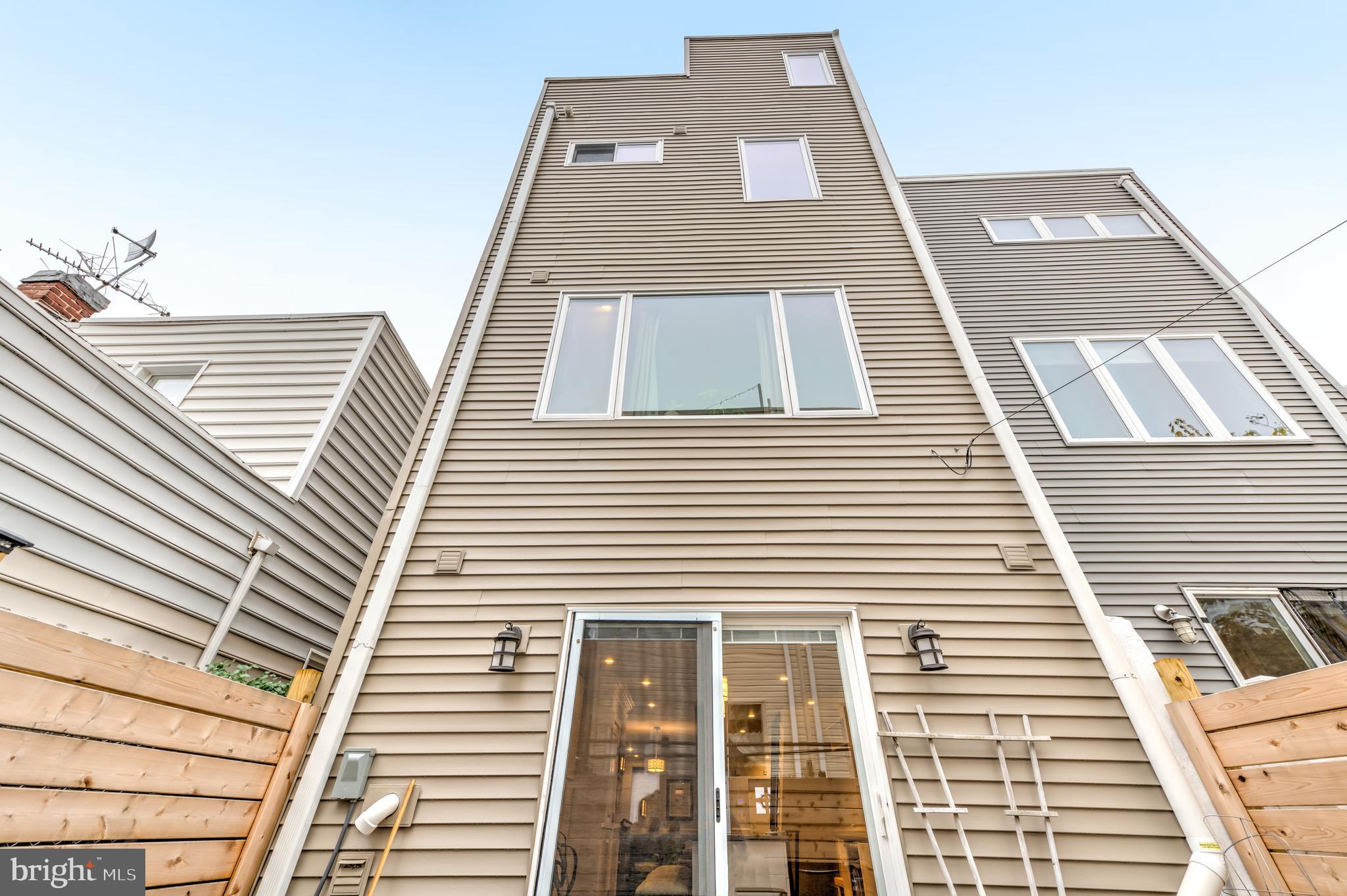 POINT BREEZE - Residential