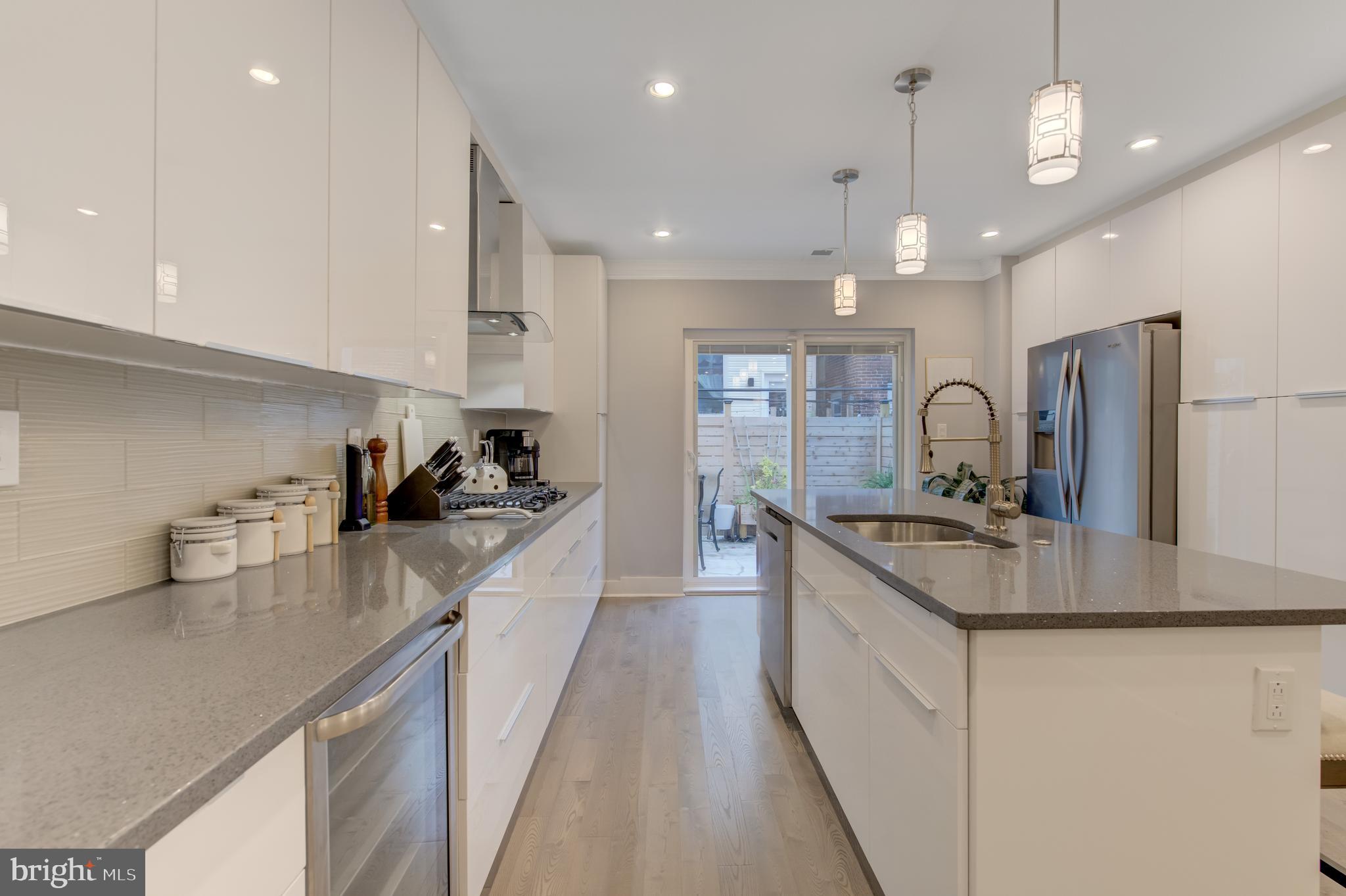 POINT BREEZE - Residential