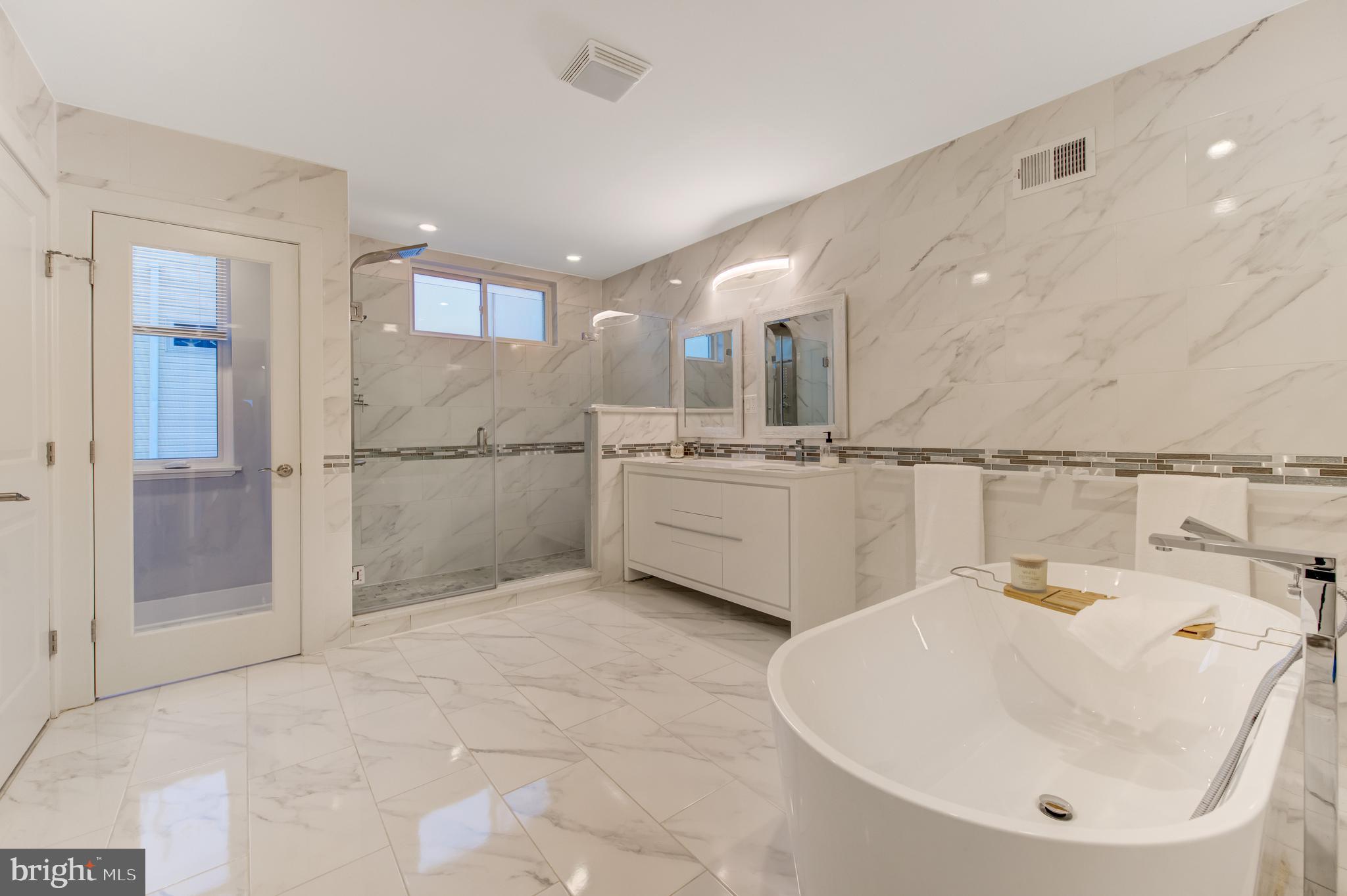 POINT BREEZE - Residential