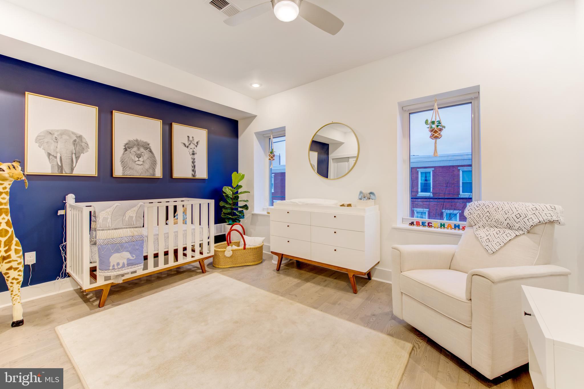 POINT BREEZE - Residential