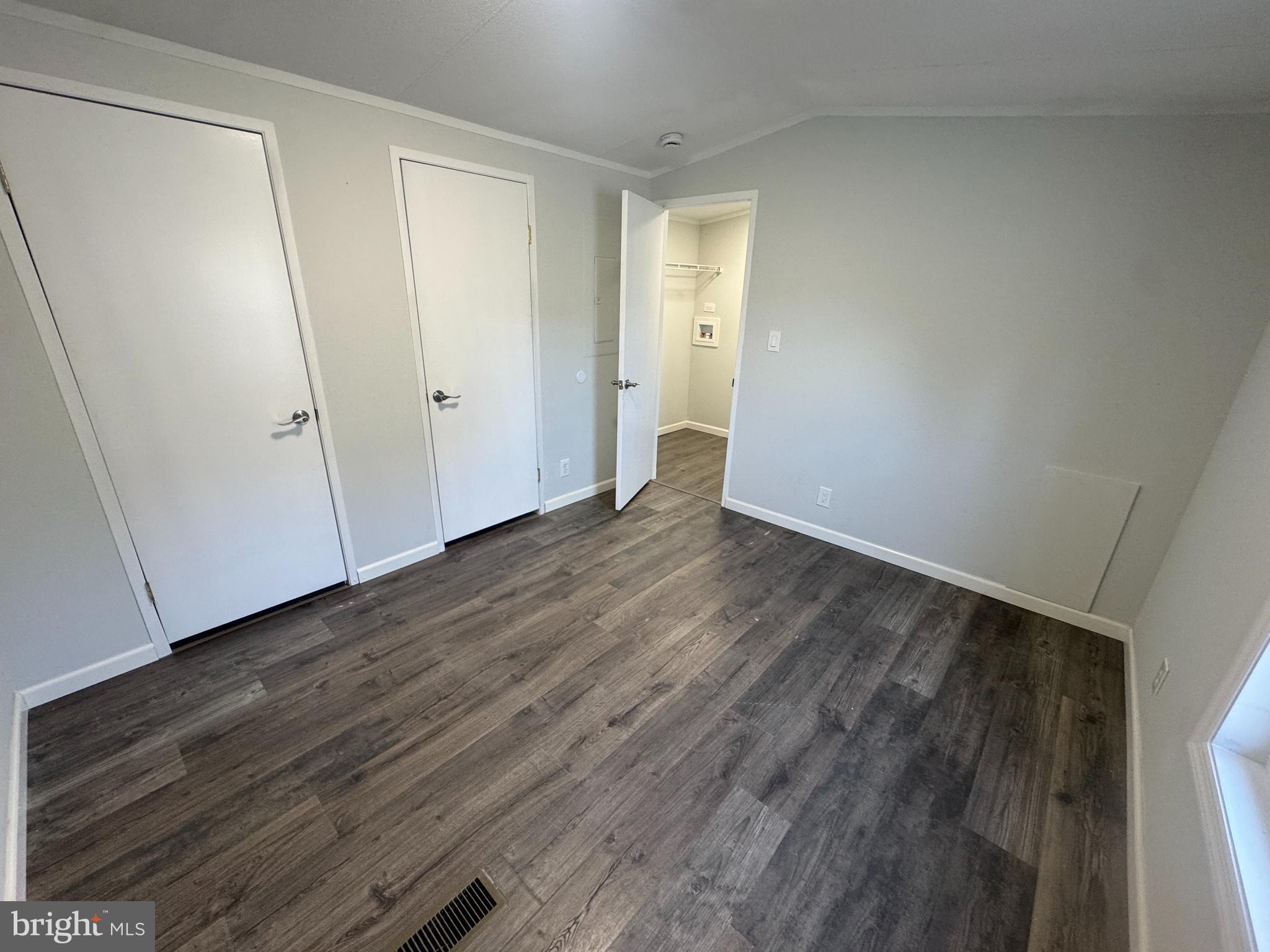 BROOKSIDE - Residential