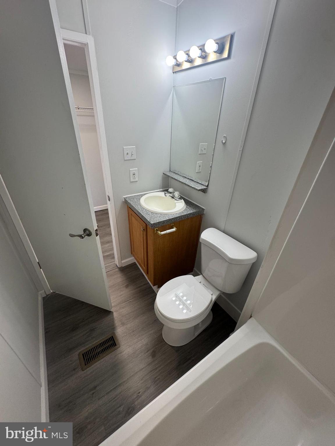 BROOKSIDE - Residential