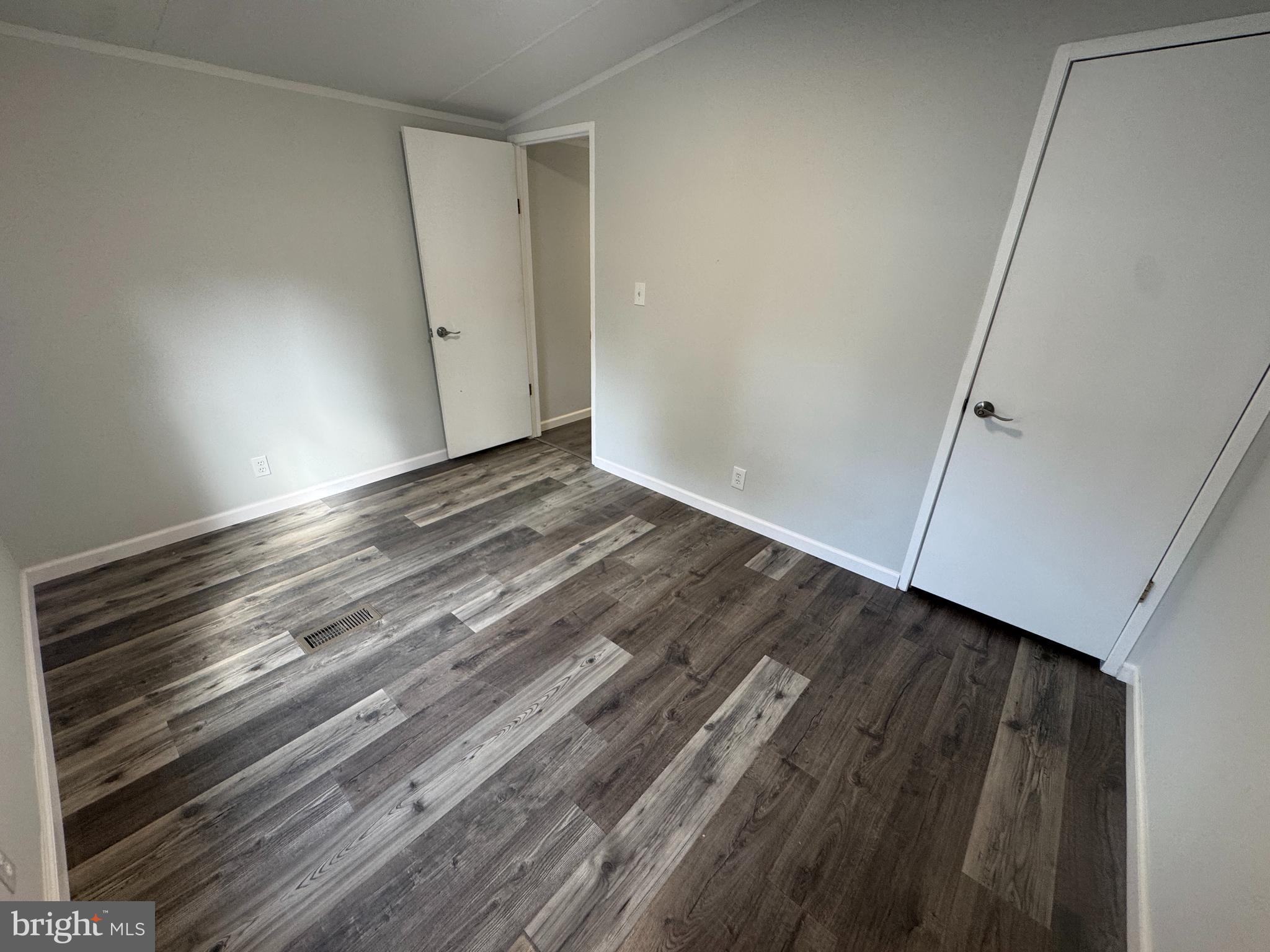 BROOKSIDE - Residential