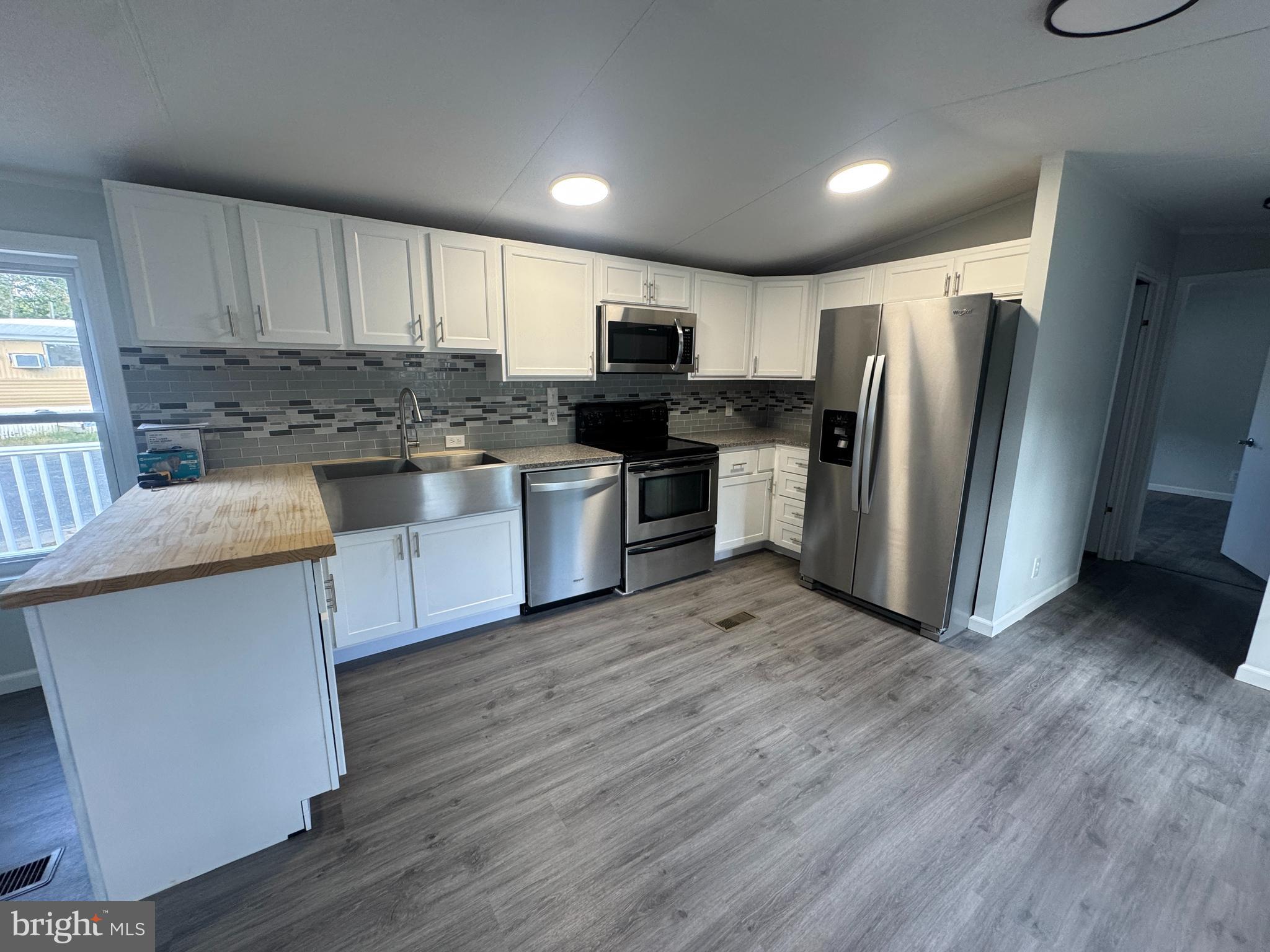 BROOKSIDE - Residential