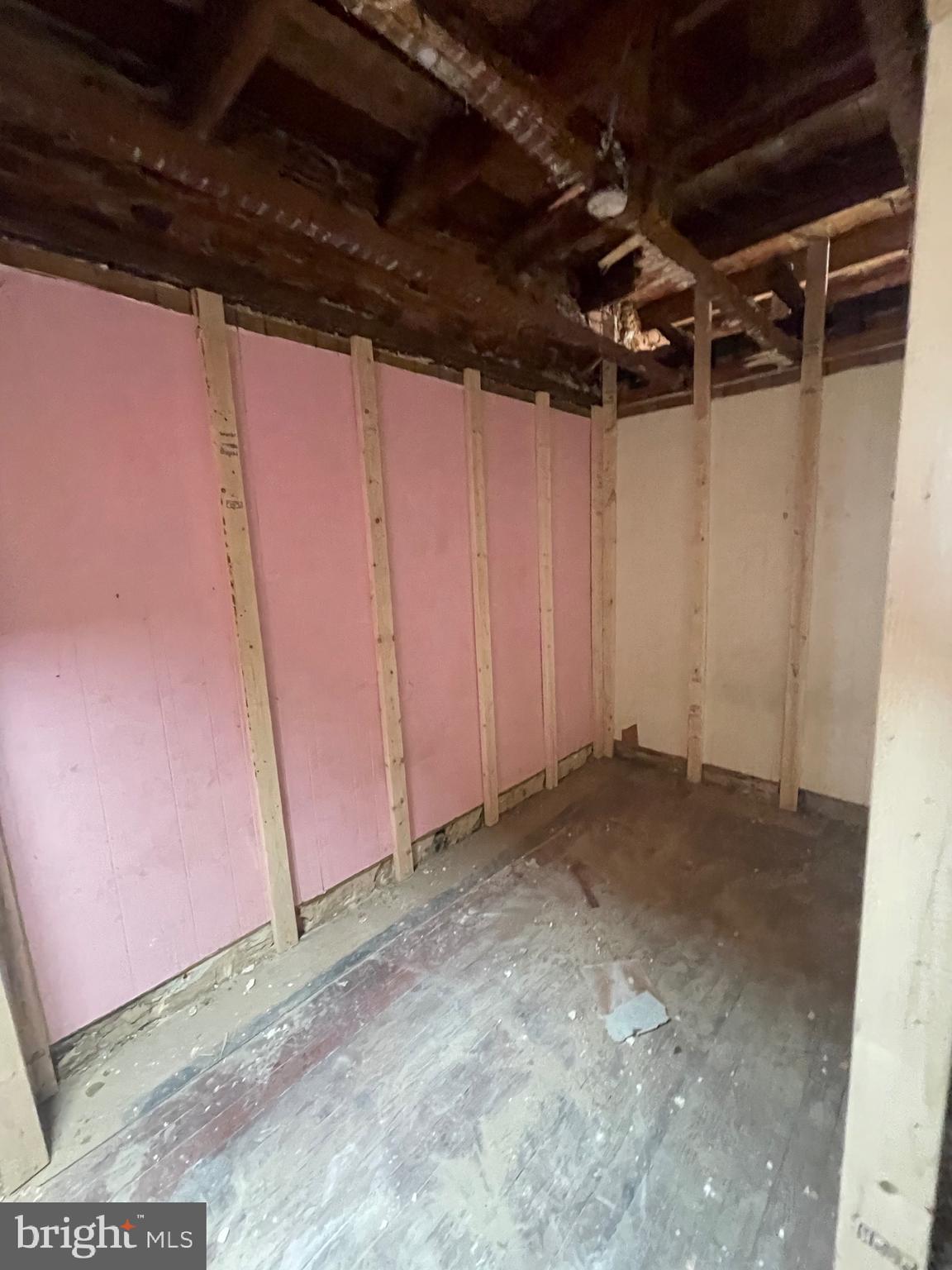 ELWOOD PARK - Residential