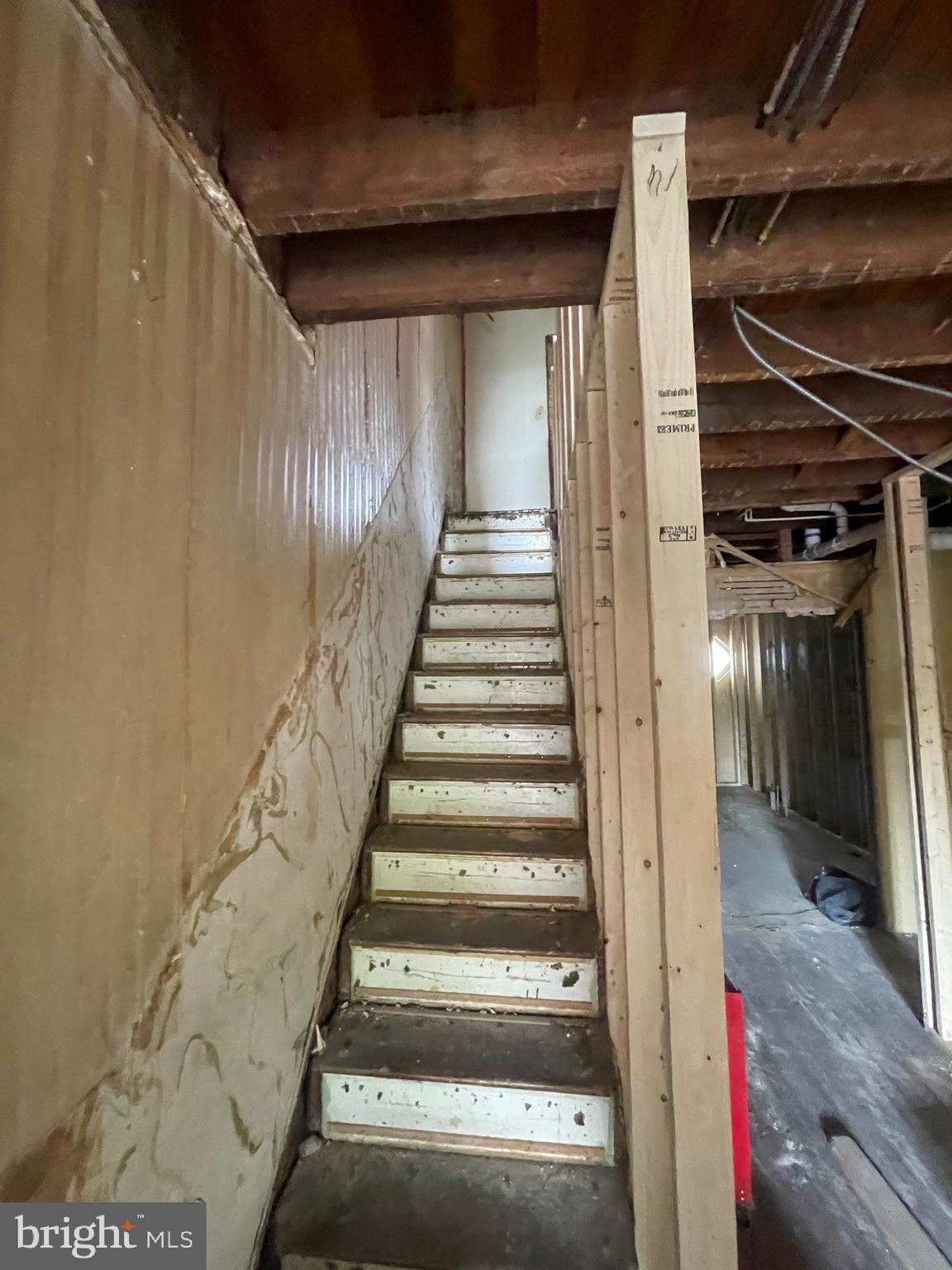 ELWOOD PARK - Residential