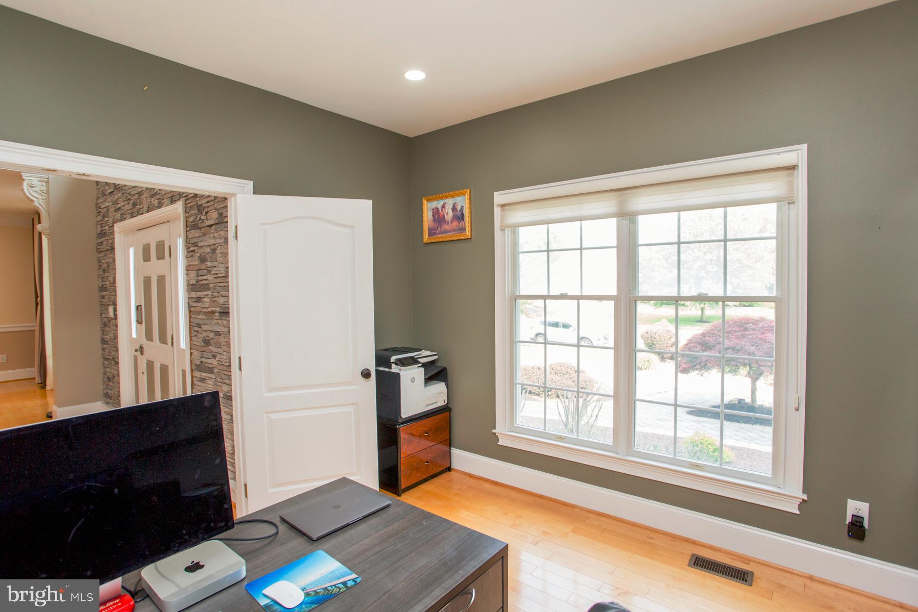 NORTHAMPTON HUNT - Residential