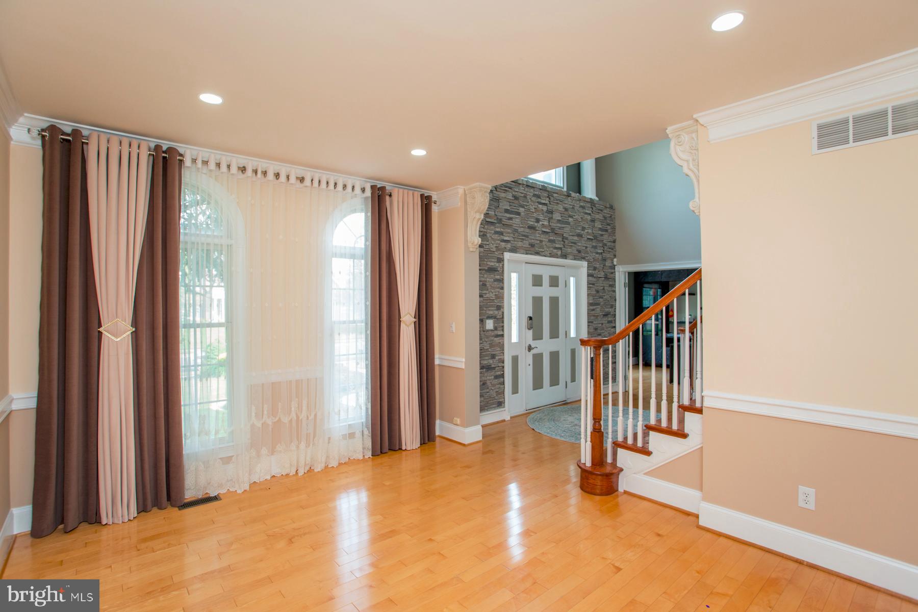 NORTHAMPTON HUNT - Residential