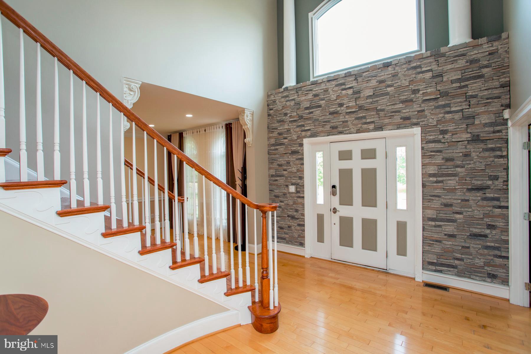 NORTHAMPTON HUNT - Residential