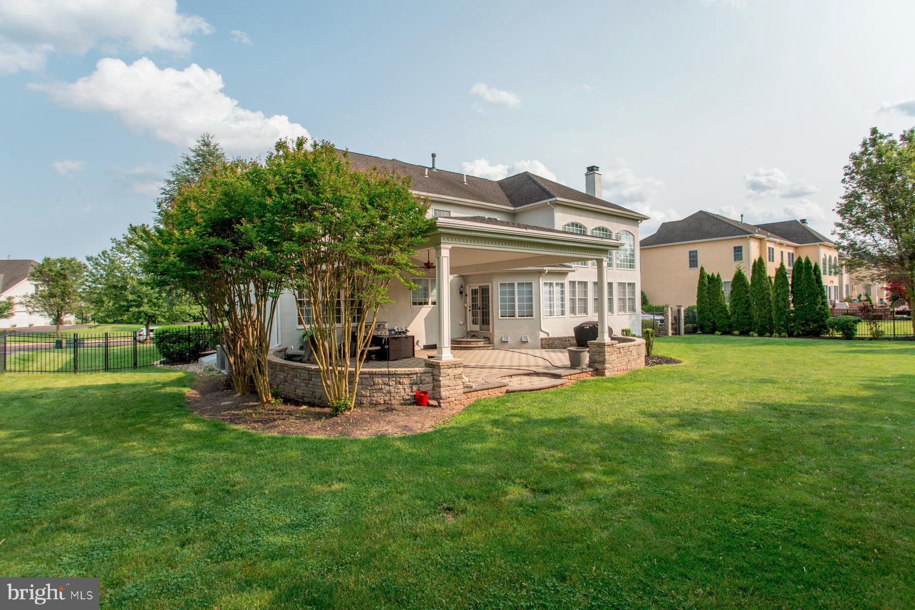 NORTHAMPTON HUNT - Residential