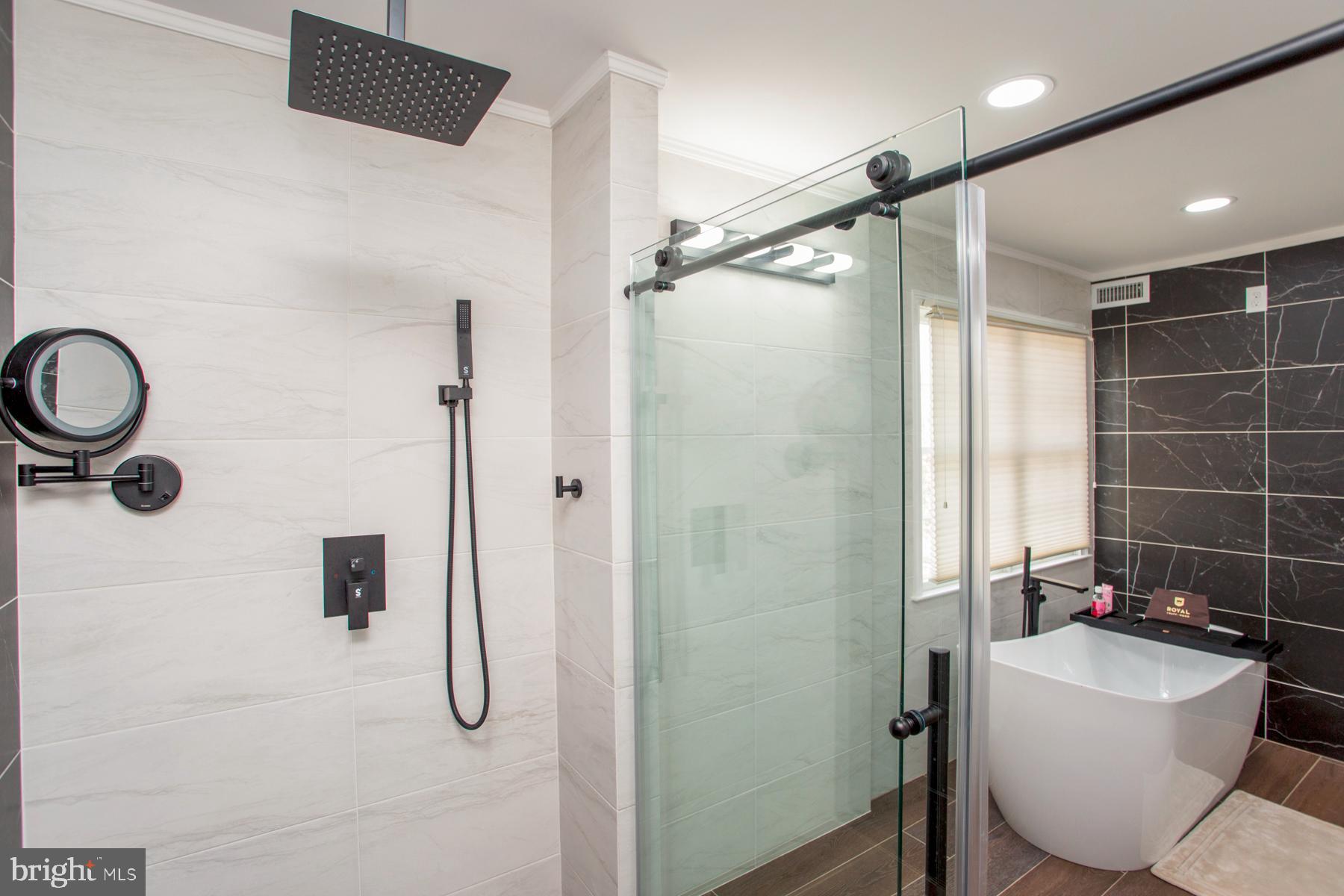 NORTHAMPTON HUNT - Residential