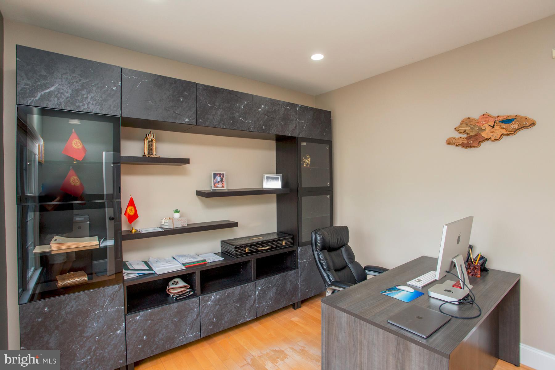 NORTHAMPTON HUNT - Residential