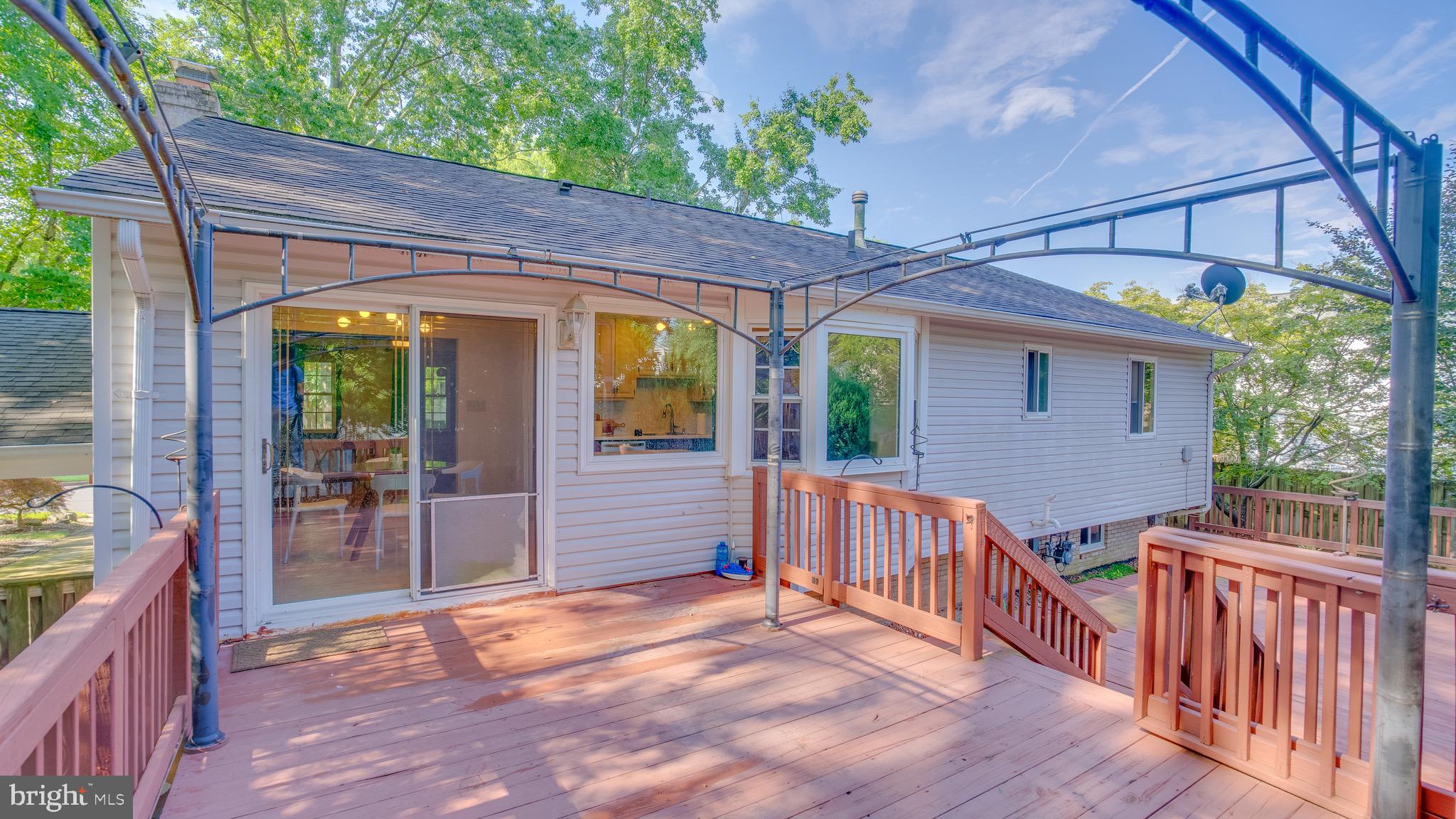 CHALET WOODS - Residential Lease