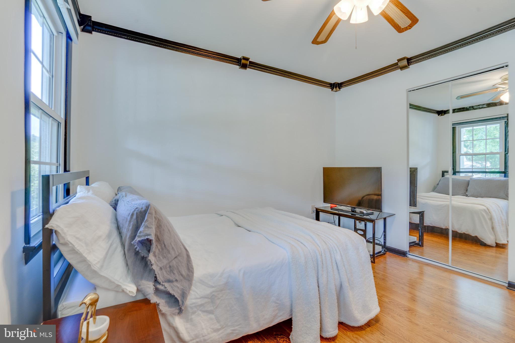 CHALET WOODS - Residential Lease