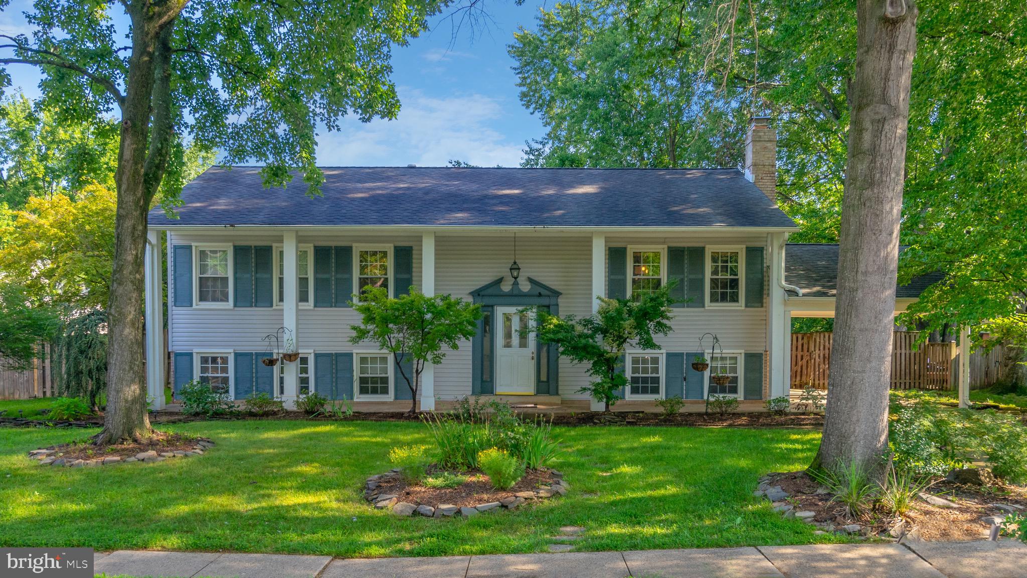 CHALET WOODS - Residential Lease