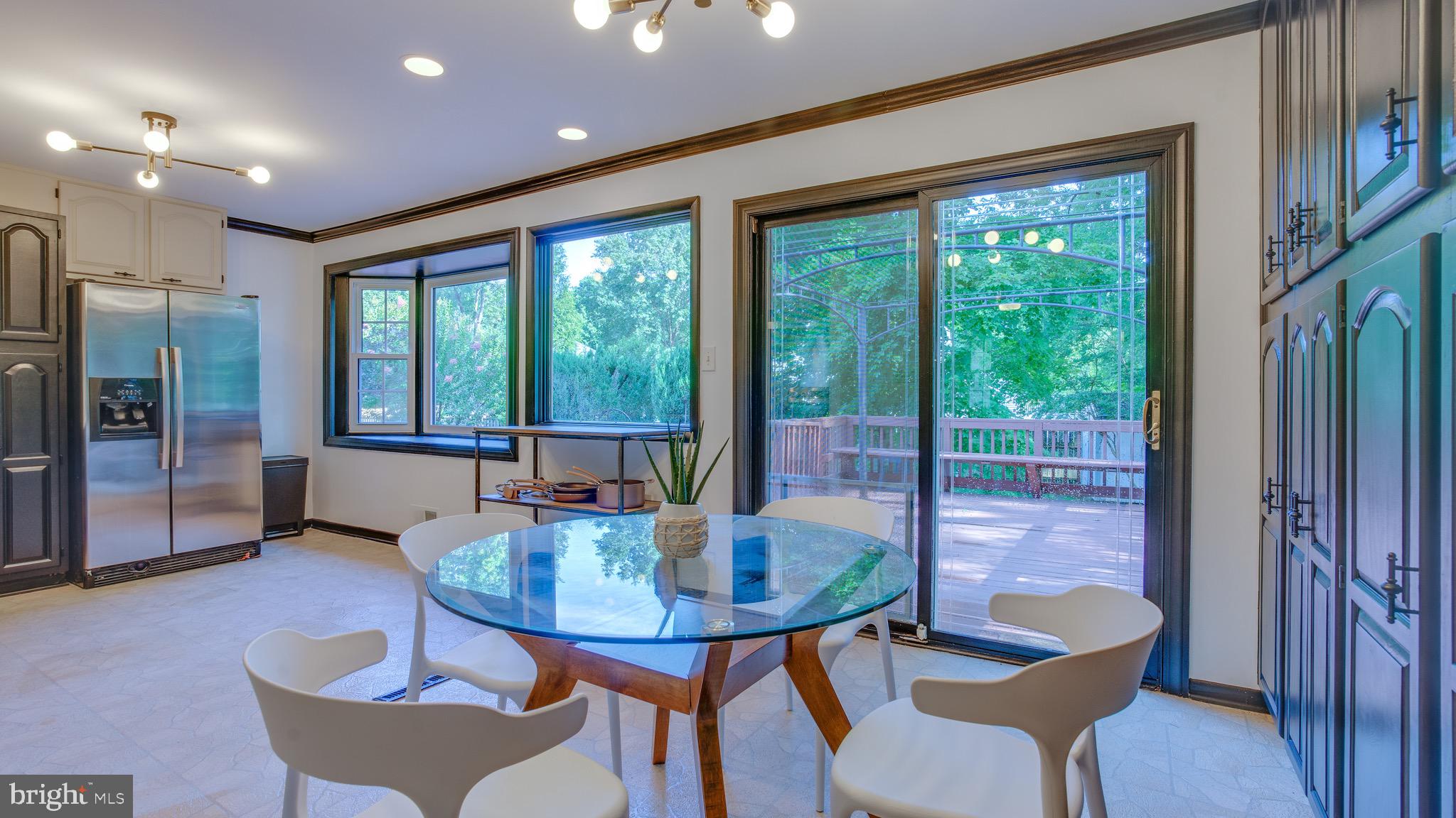 CHALET WOODS - Residential Lease