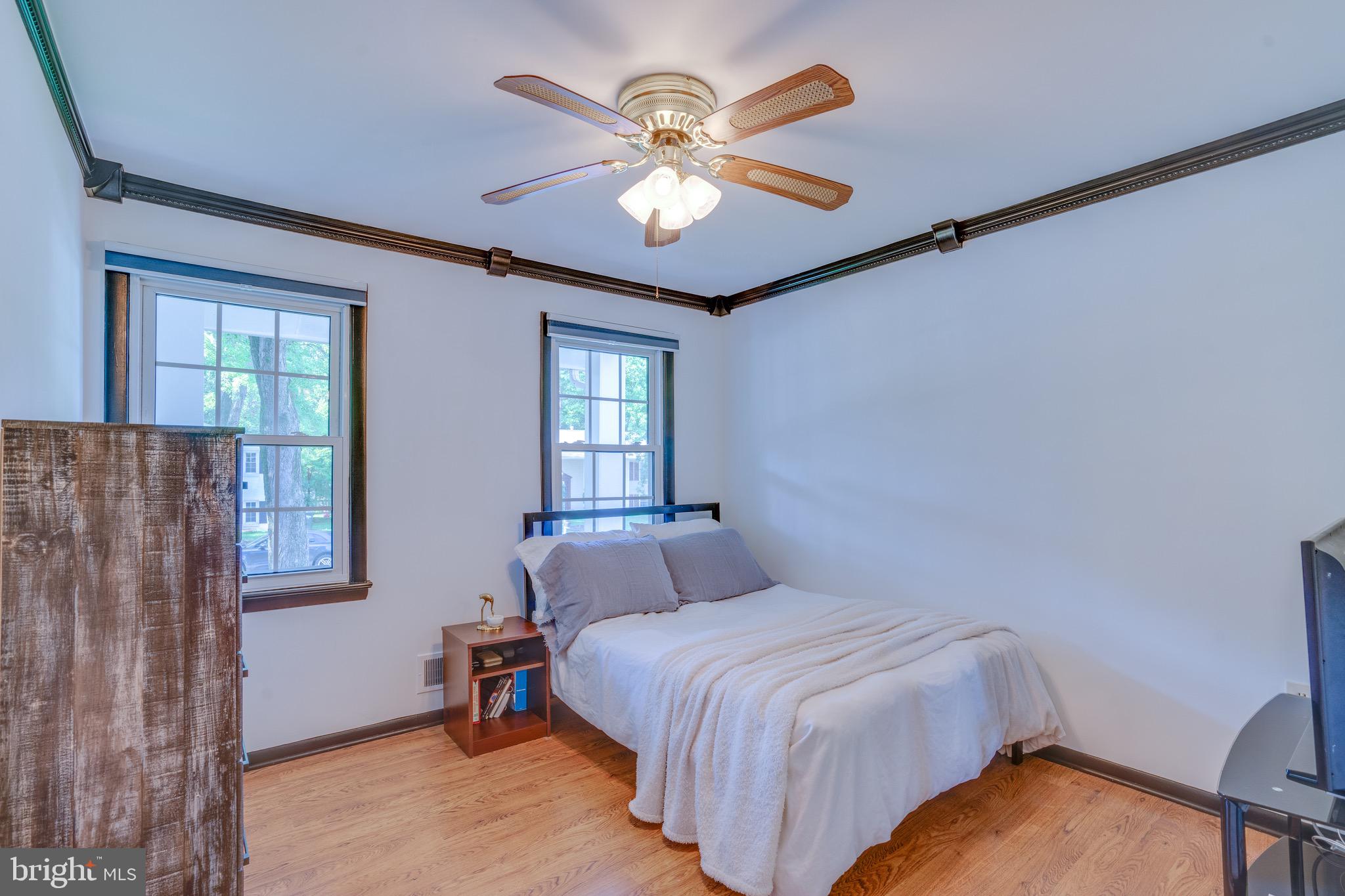 CHALET WOODS - Residential Lease