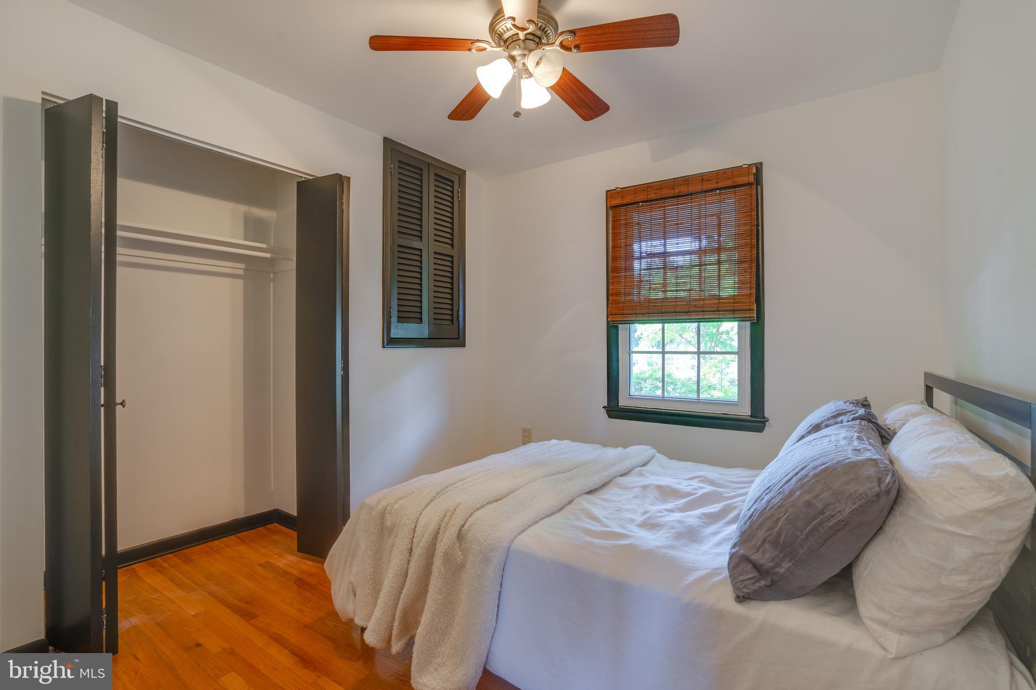 CHALET WOODS - Residential Lease