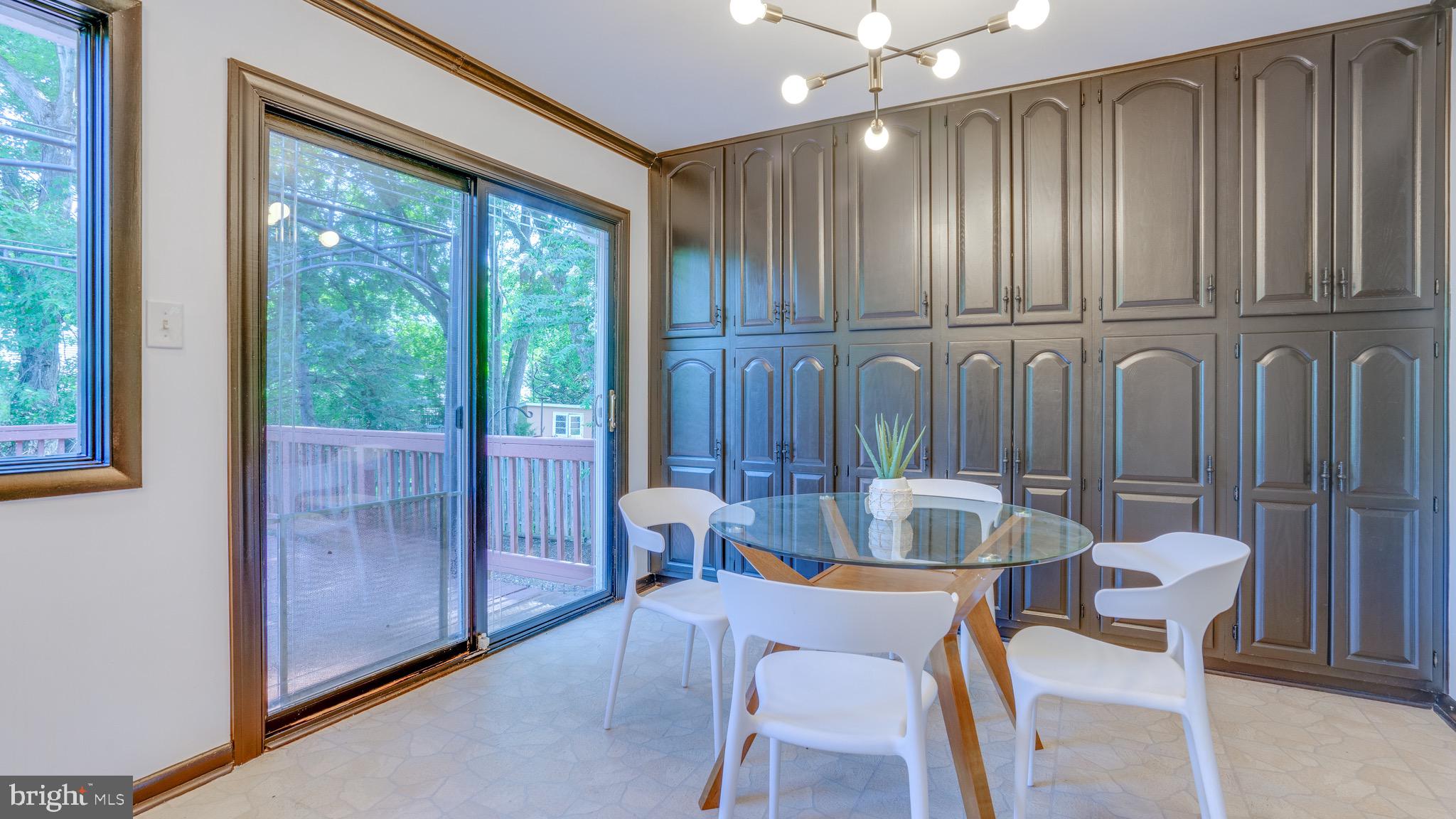 CHALET WOODS - Residential Lease