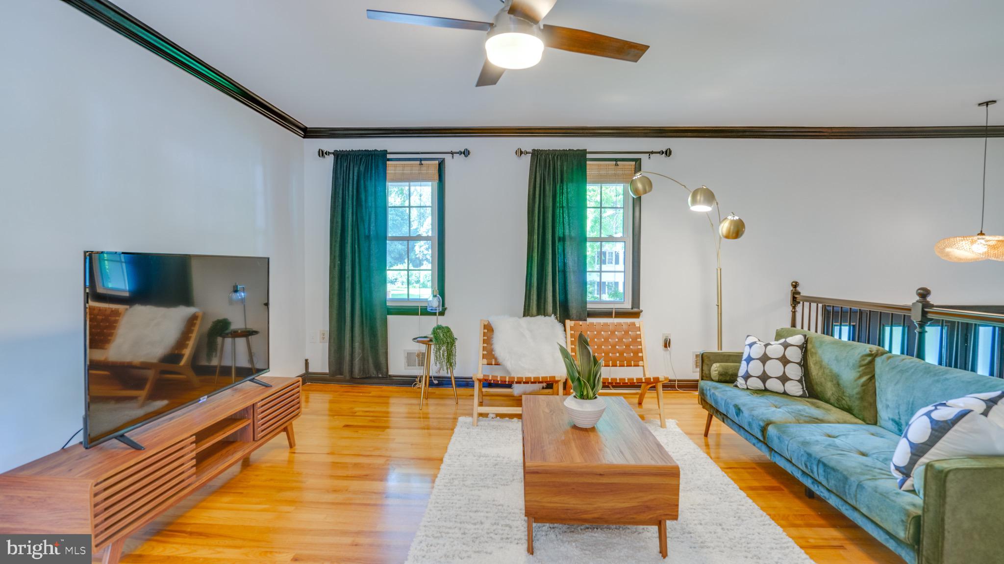 CHALET WOODS - Residential Lease