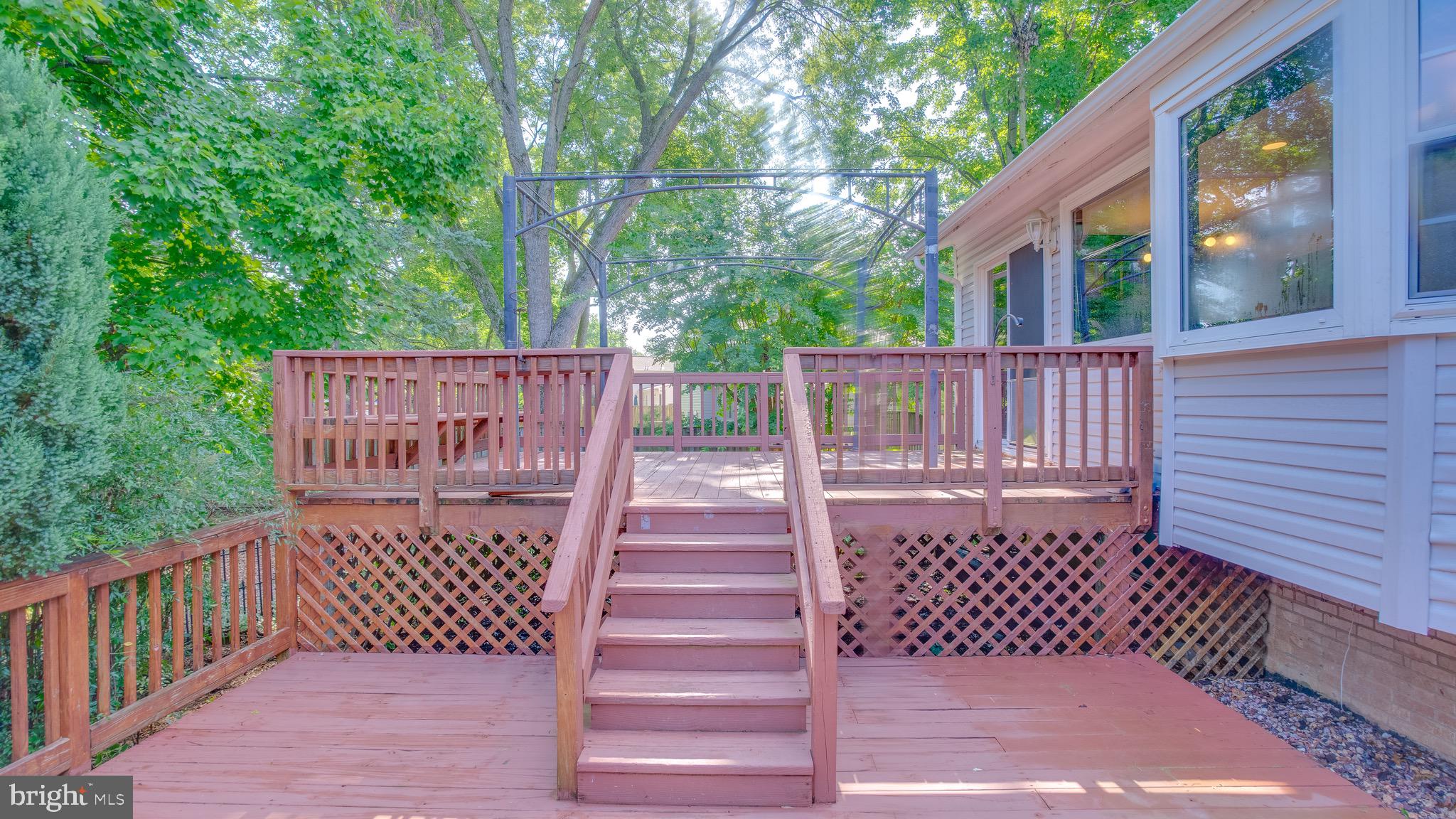 CHALET WOODS - Residential Lease