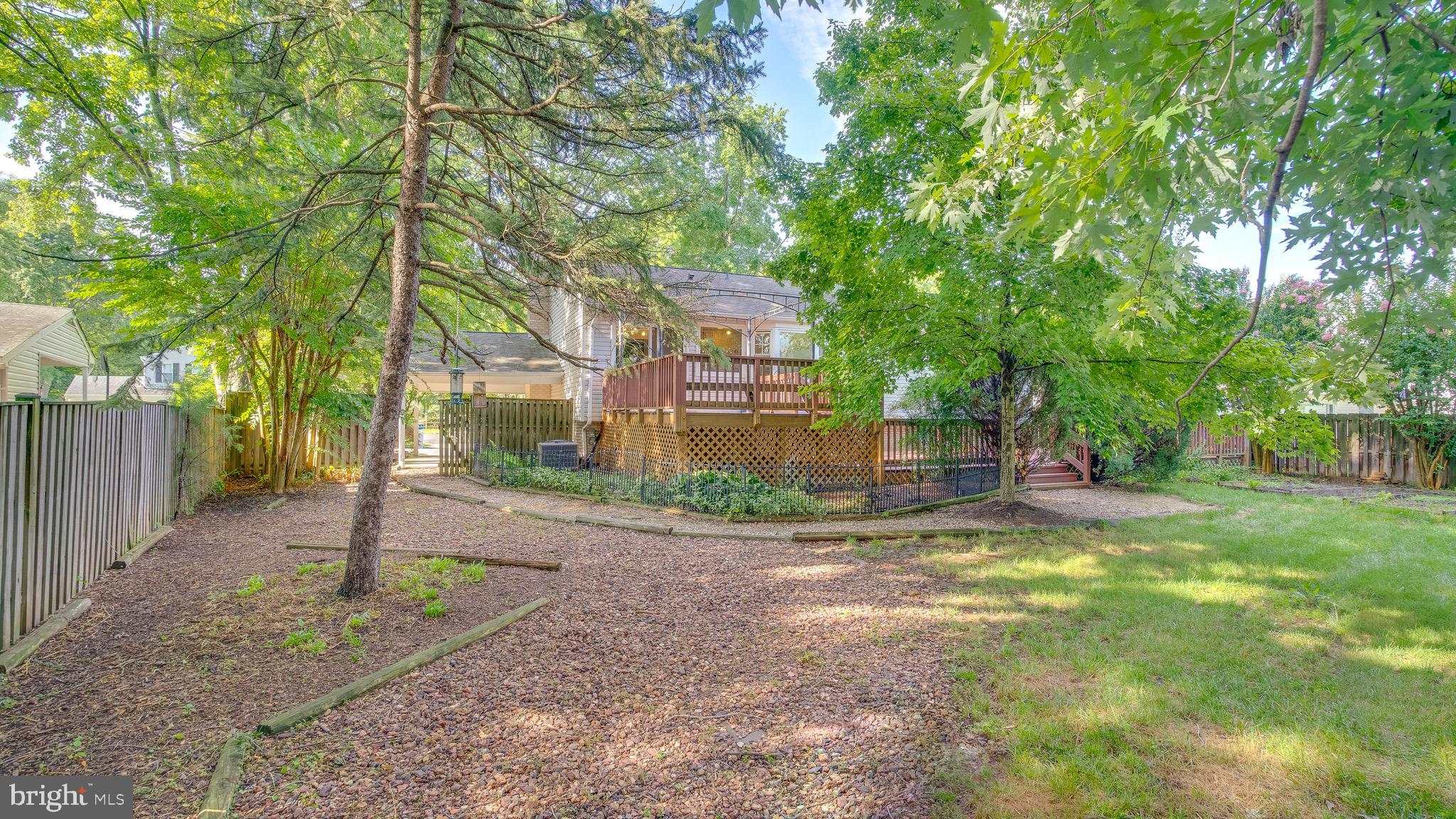 CHALET WOODS - Residential Lease