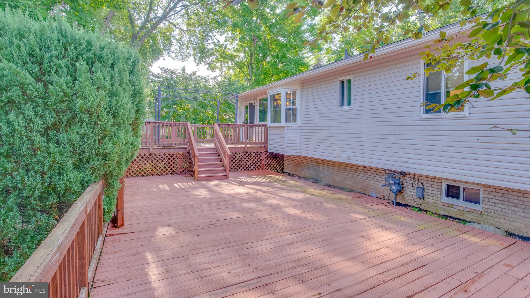 CHALET WOODS - Residential Lease