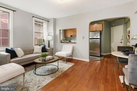 MLS: DCDC2260370