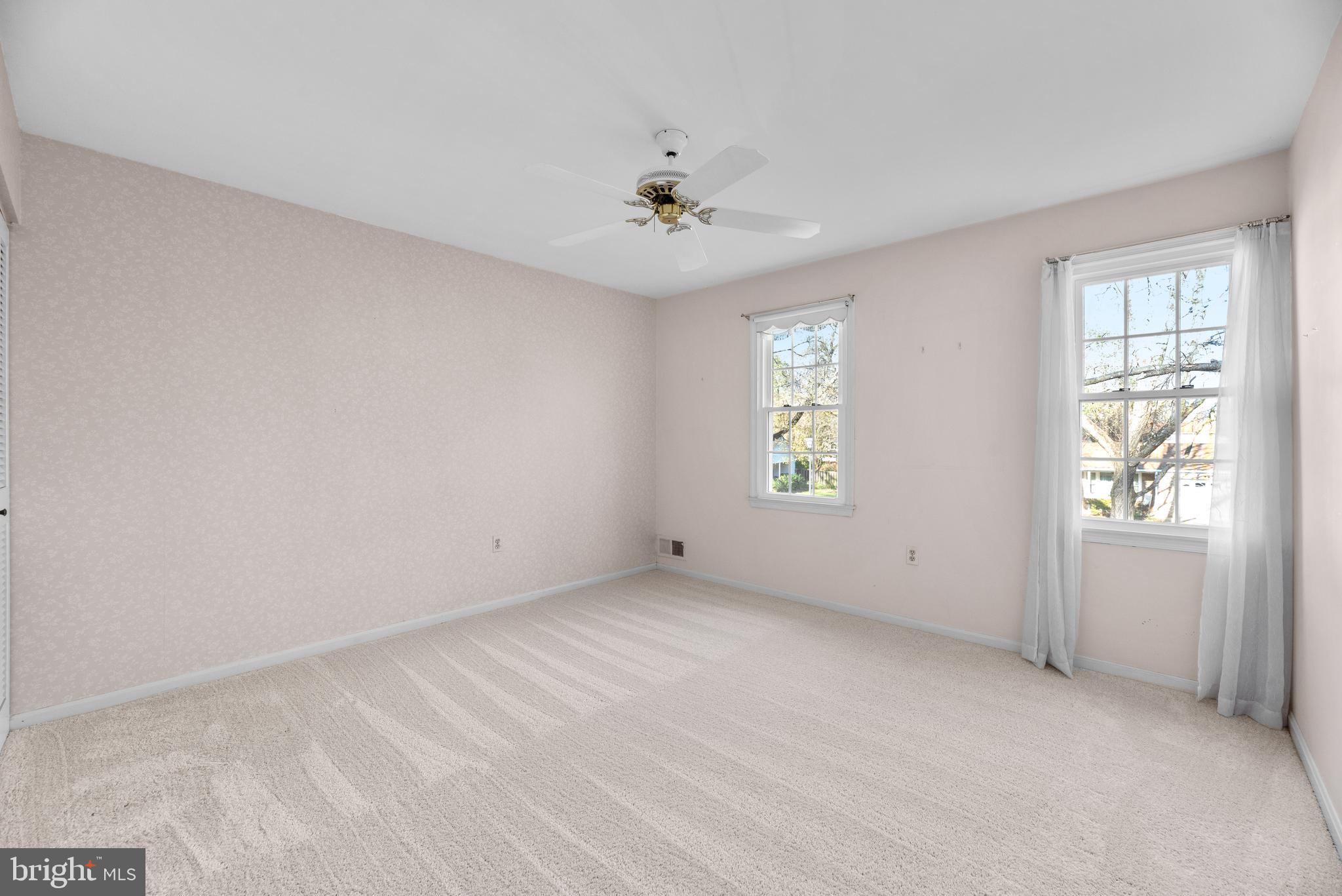 CAMELOT - Residential